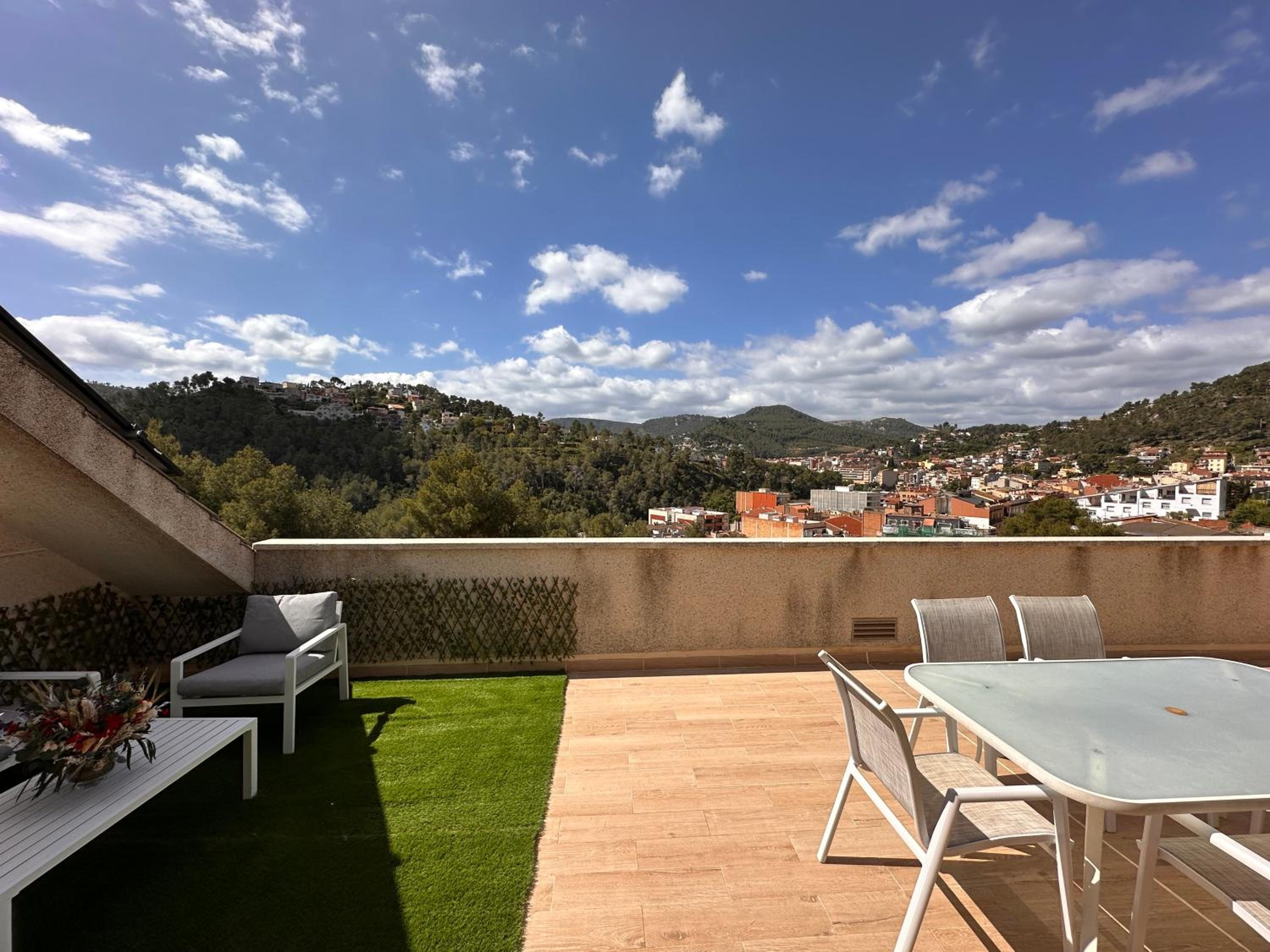 Sunny forest Villa near Barcelona