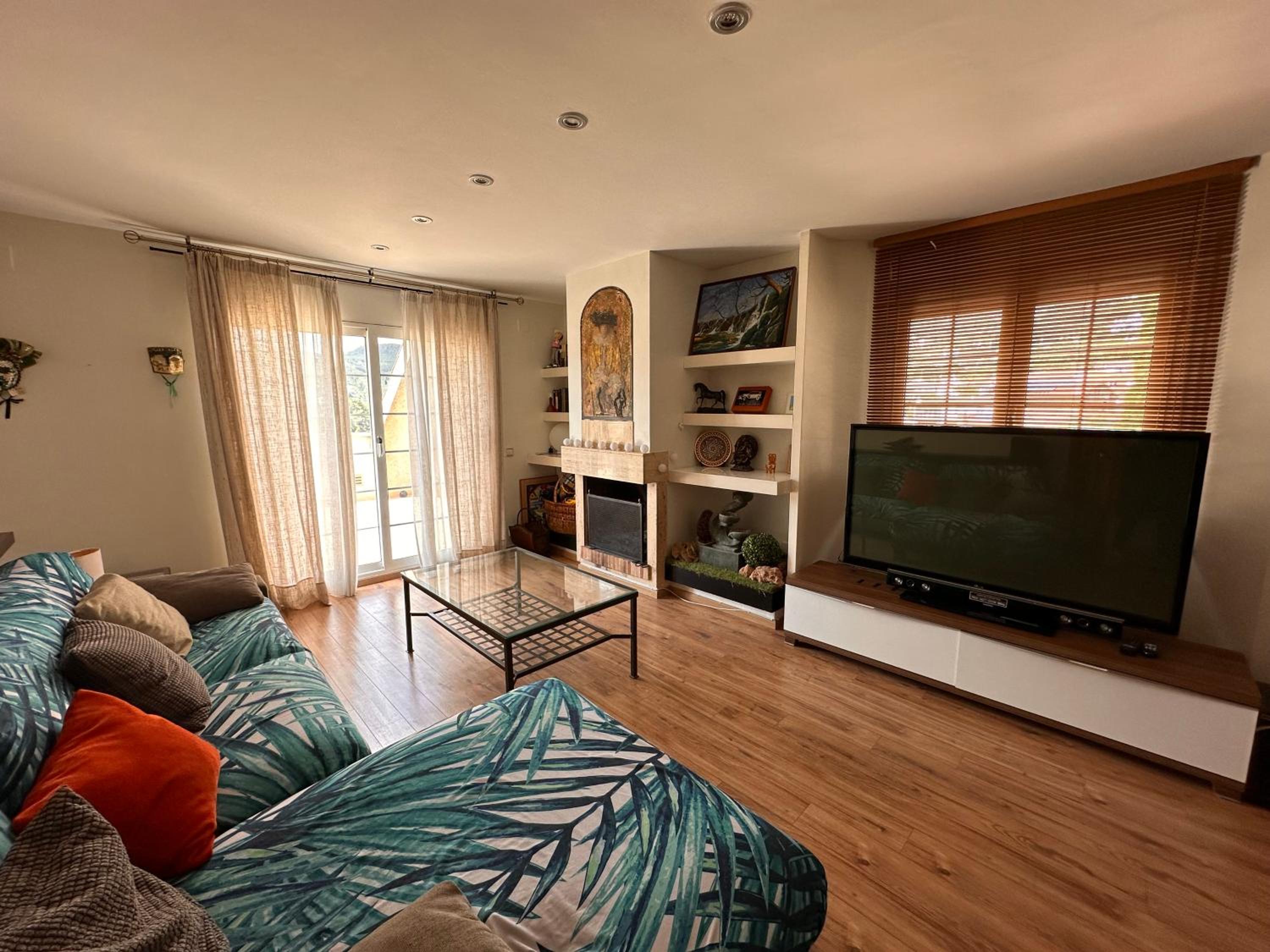 Sunny forest Villa near Barcelona