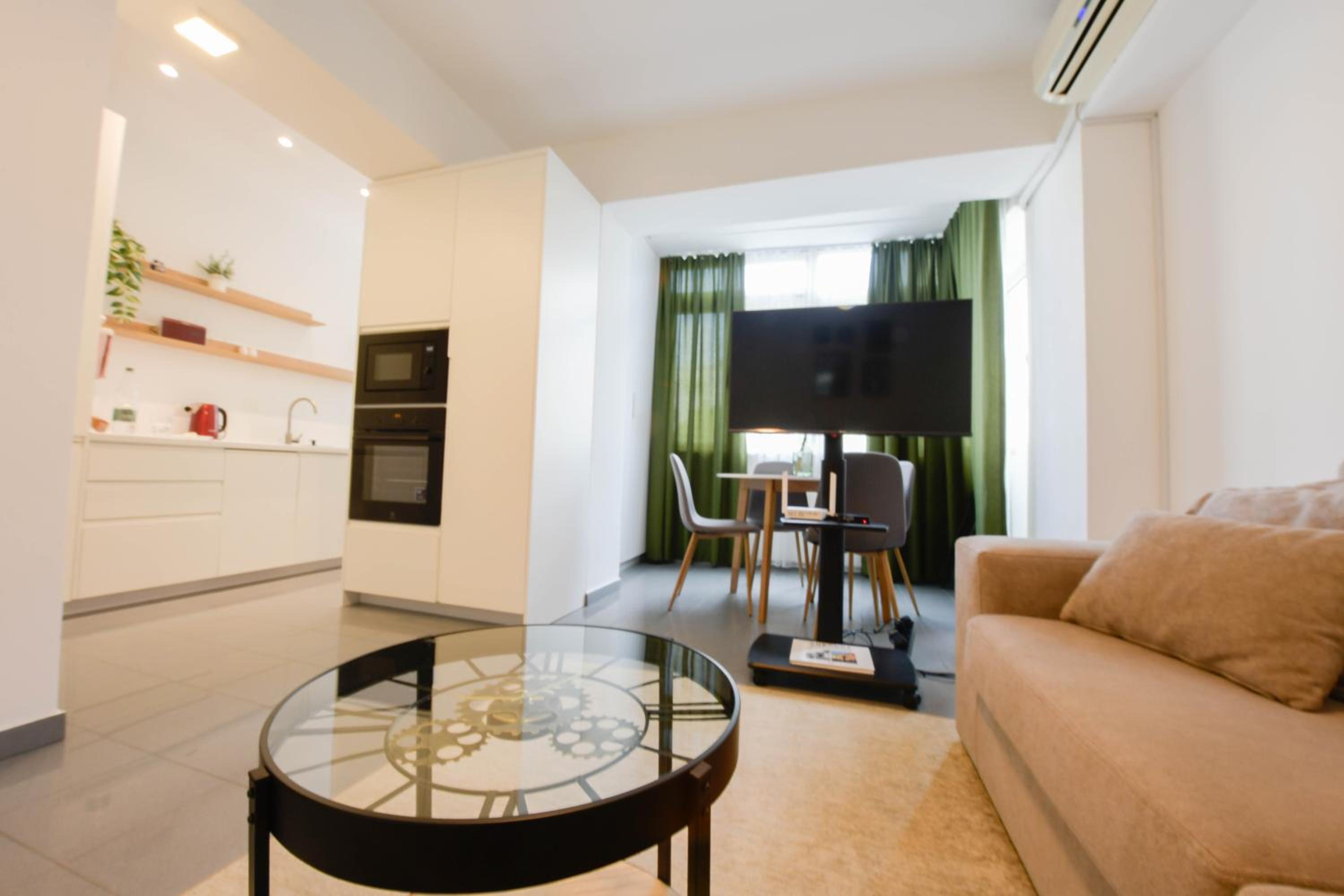 Wolke 7 Central Apartment - Modern and Comfortable Home photo 4