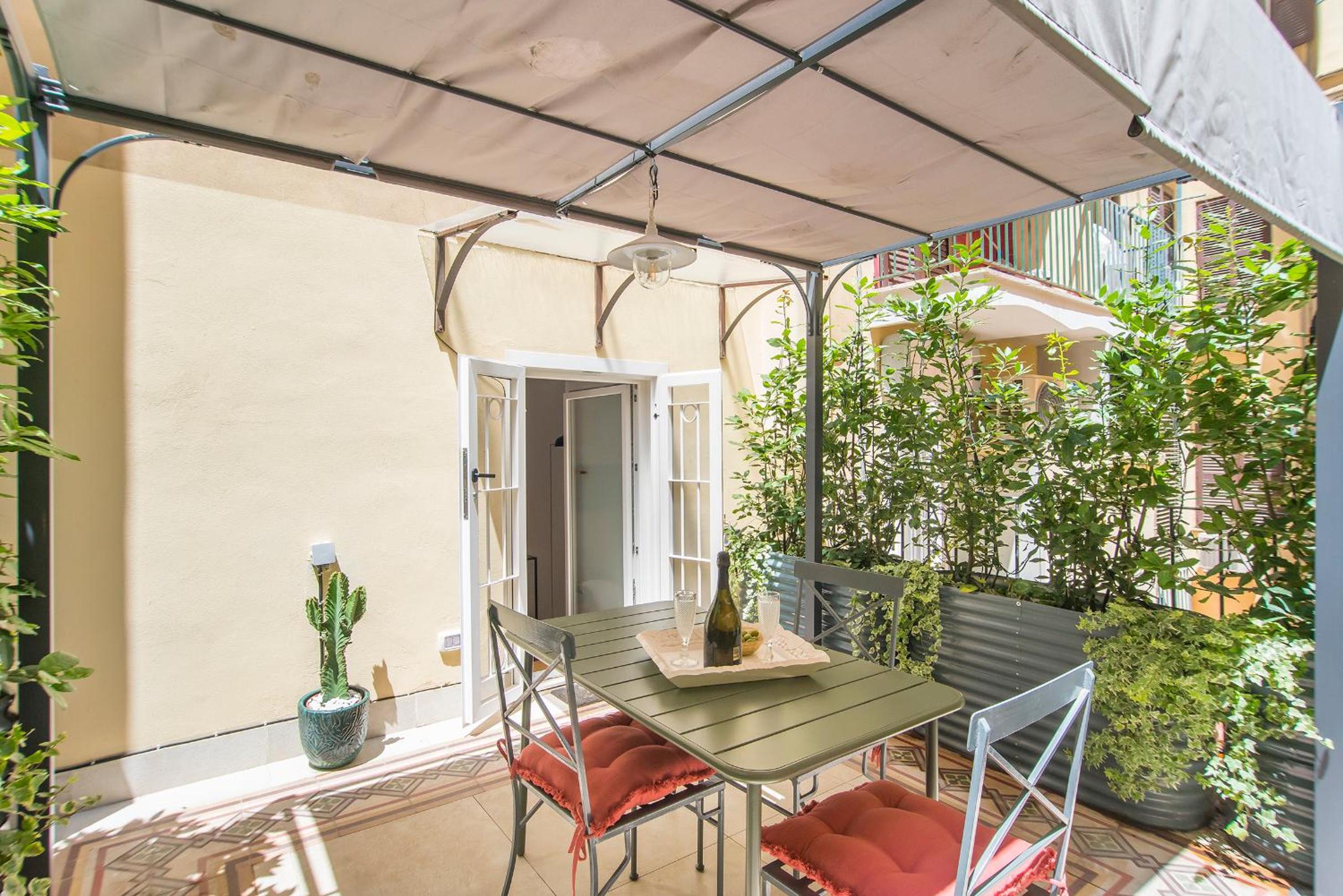 15 minutes to Colosseum - Loft with terrace