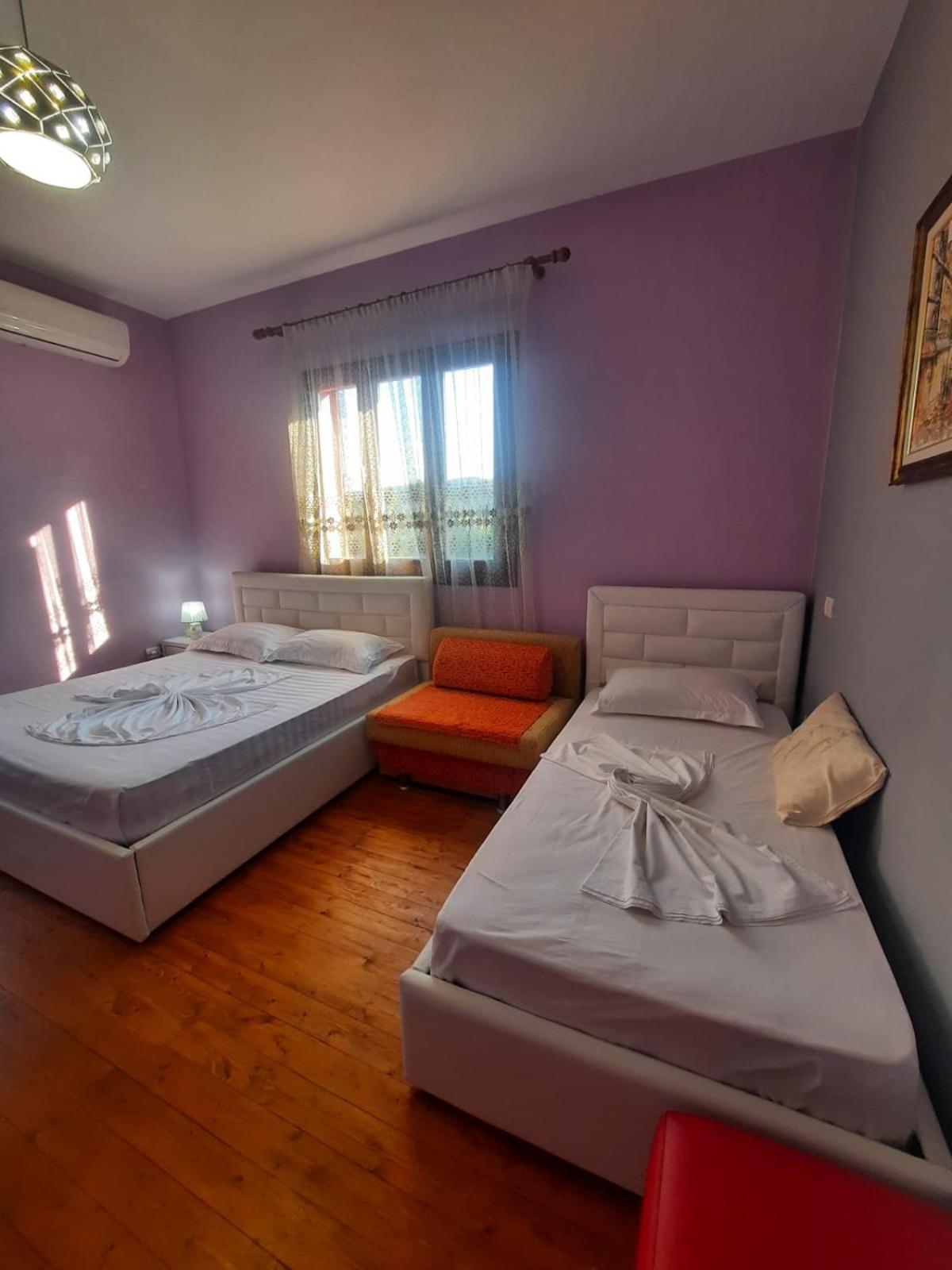 Guesthouse Ndroq