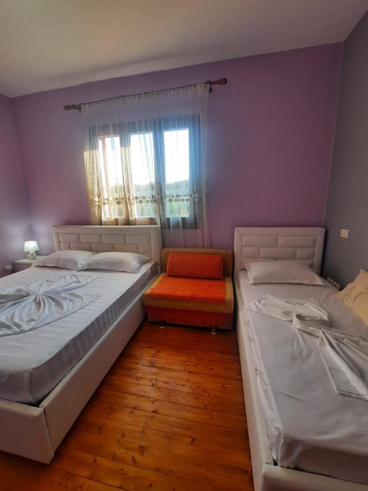Guesthouse Ndroq