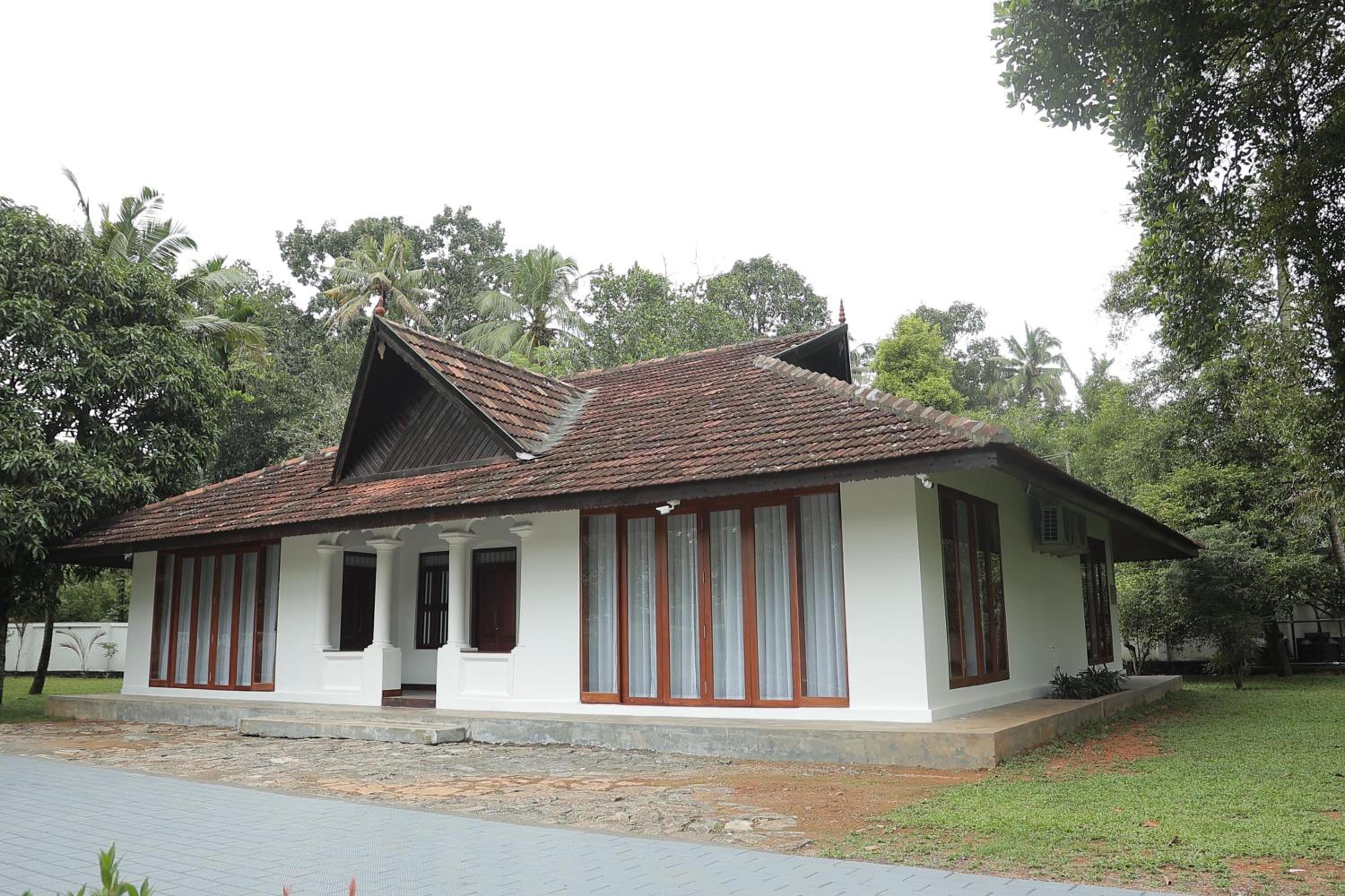 Vazhemadom Homestay