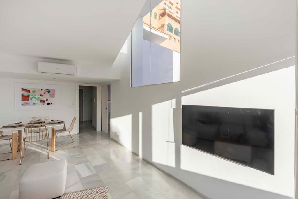 Mywhitewall Realejo