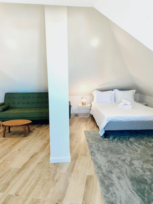 Graceful Studio Apartment Tejo 204 view 4