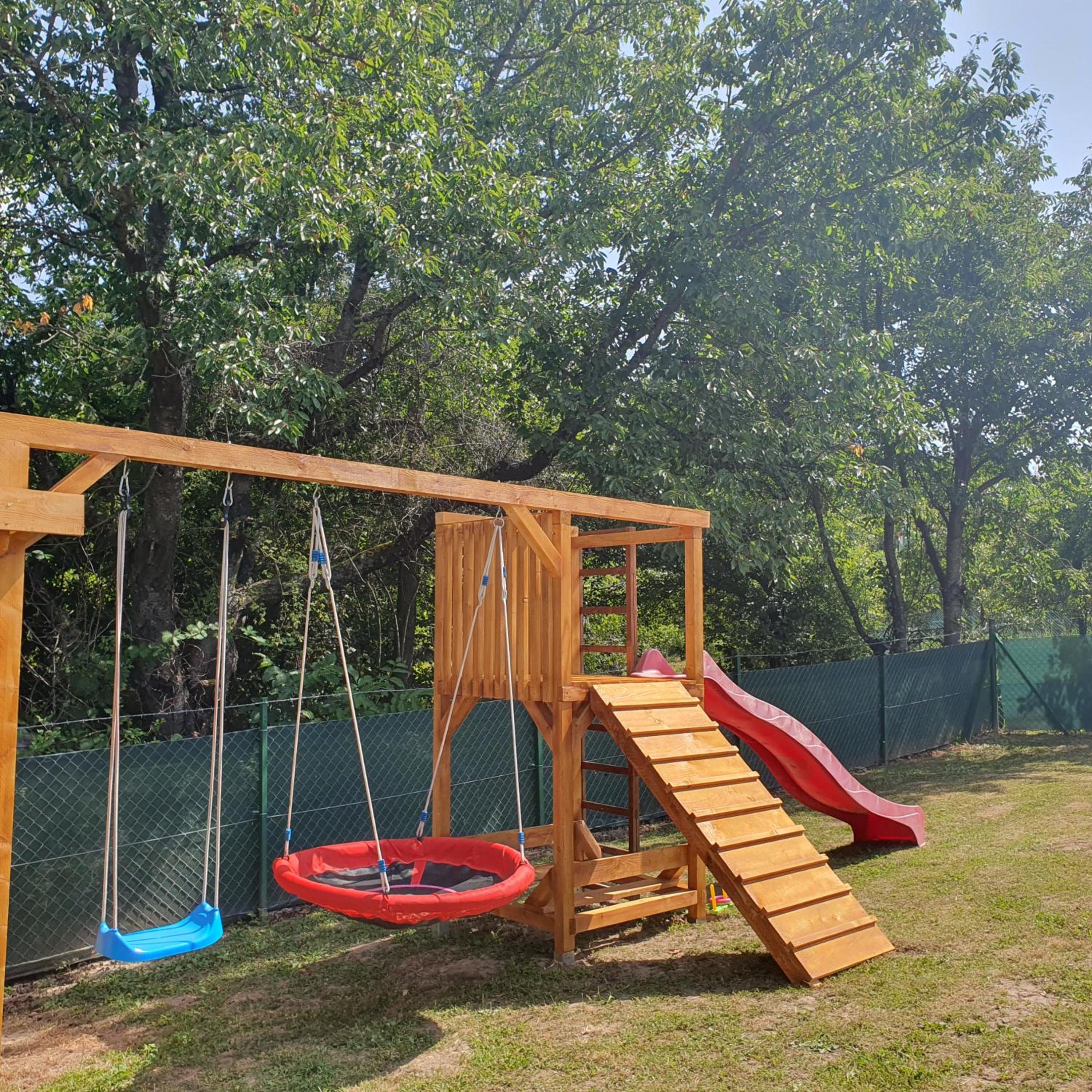 Sziklaszirt - Wellness Vendégház