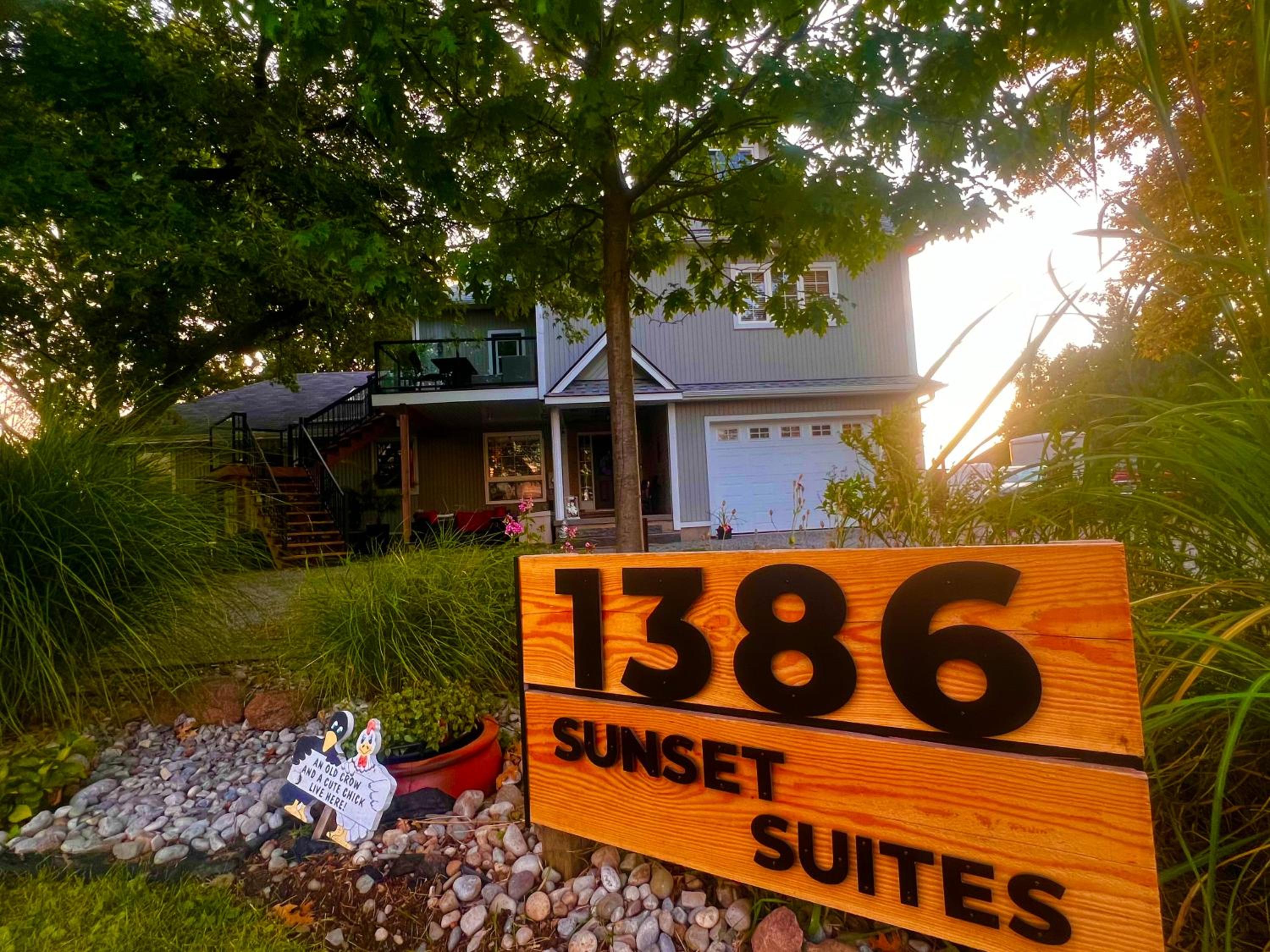 Sunset Suites in Niagara Wine Country