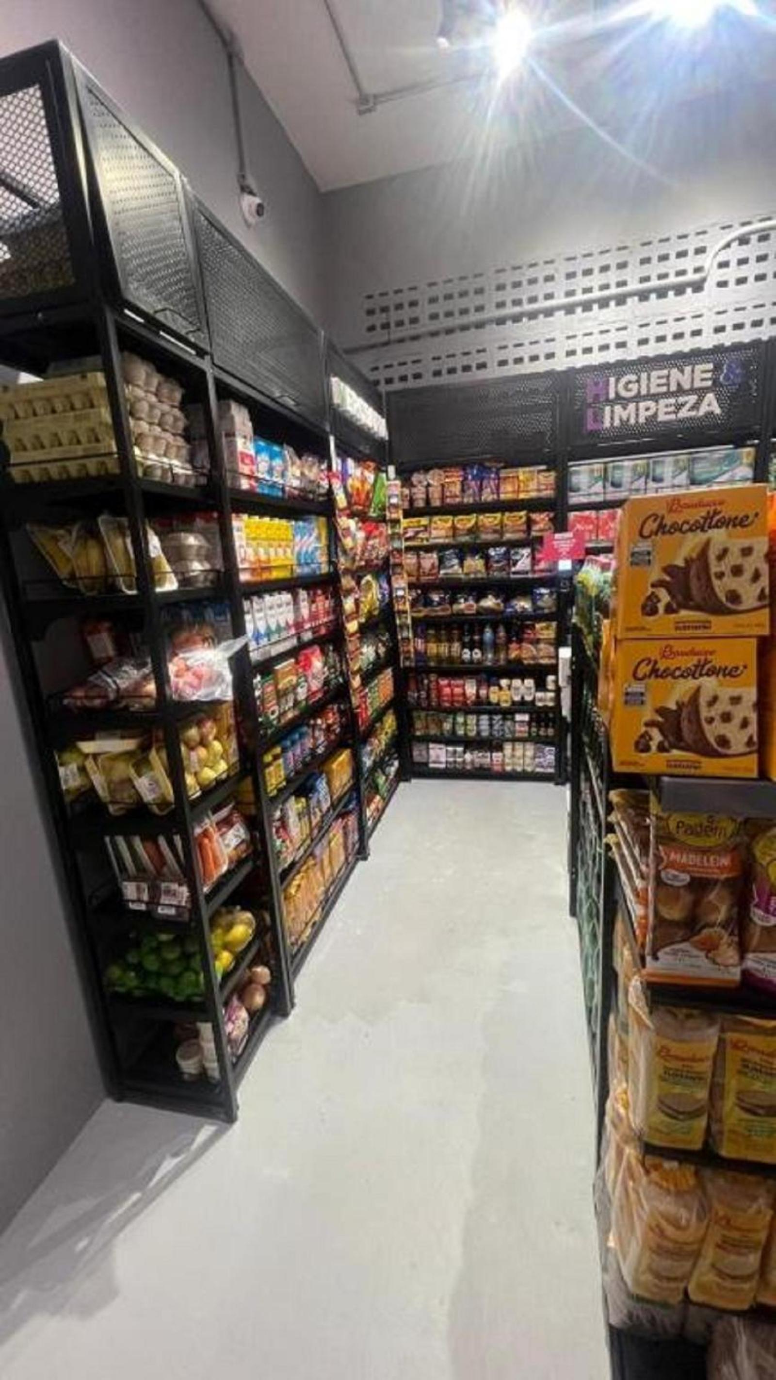 Studio Veneza próx Metro Brás, Feirinha Madrugada, 25 março, Templo Salomão