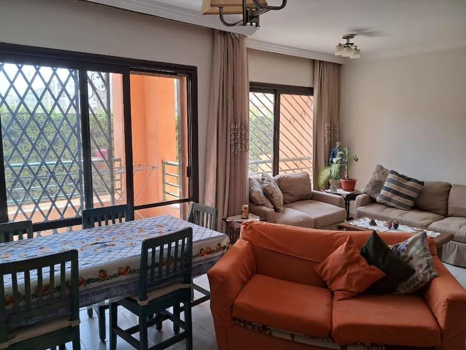 Family Fun -Spacious Apartment