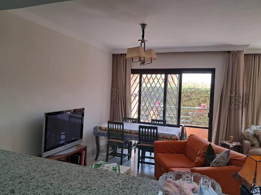 Family Fun -Spacious Apartment