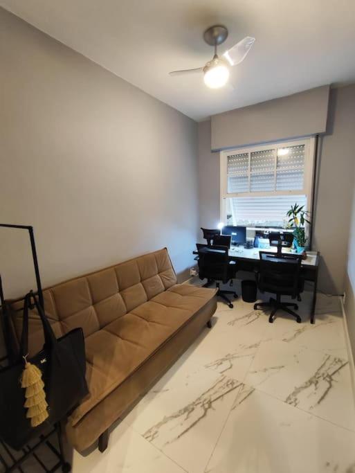 Apartamento em Santos na Beira mar com Vaga privativa e Wifi