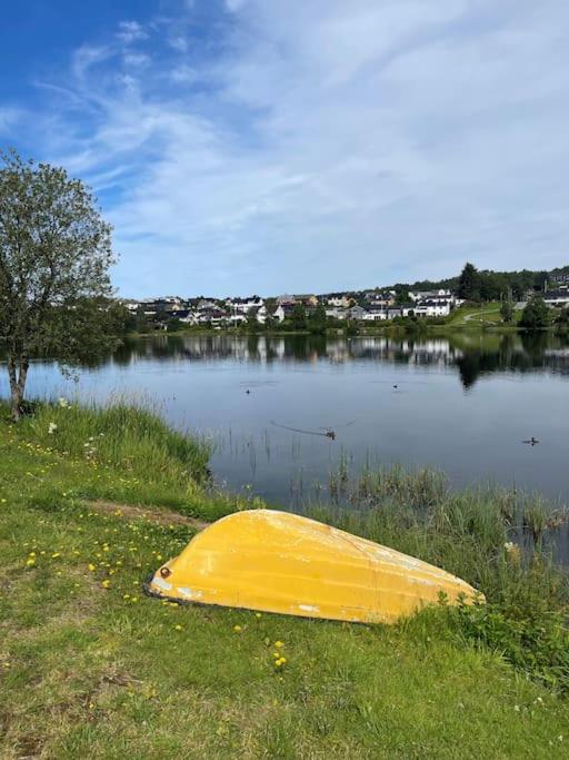 Charming Modern Apartment Close to Moa & Ålesund view 5
