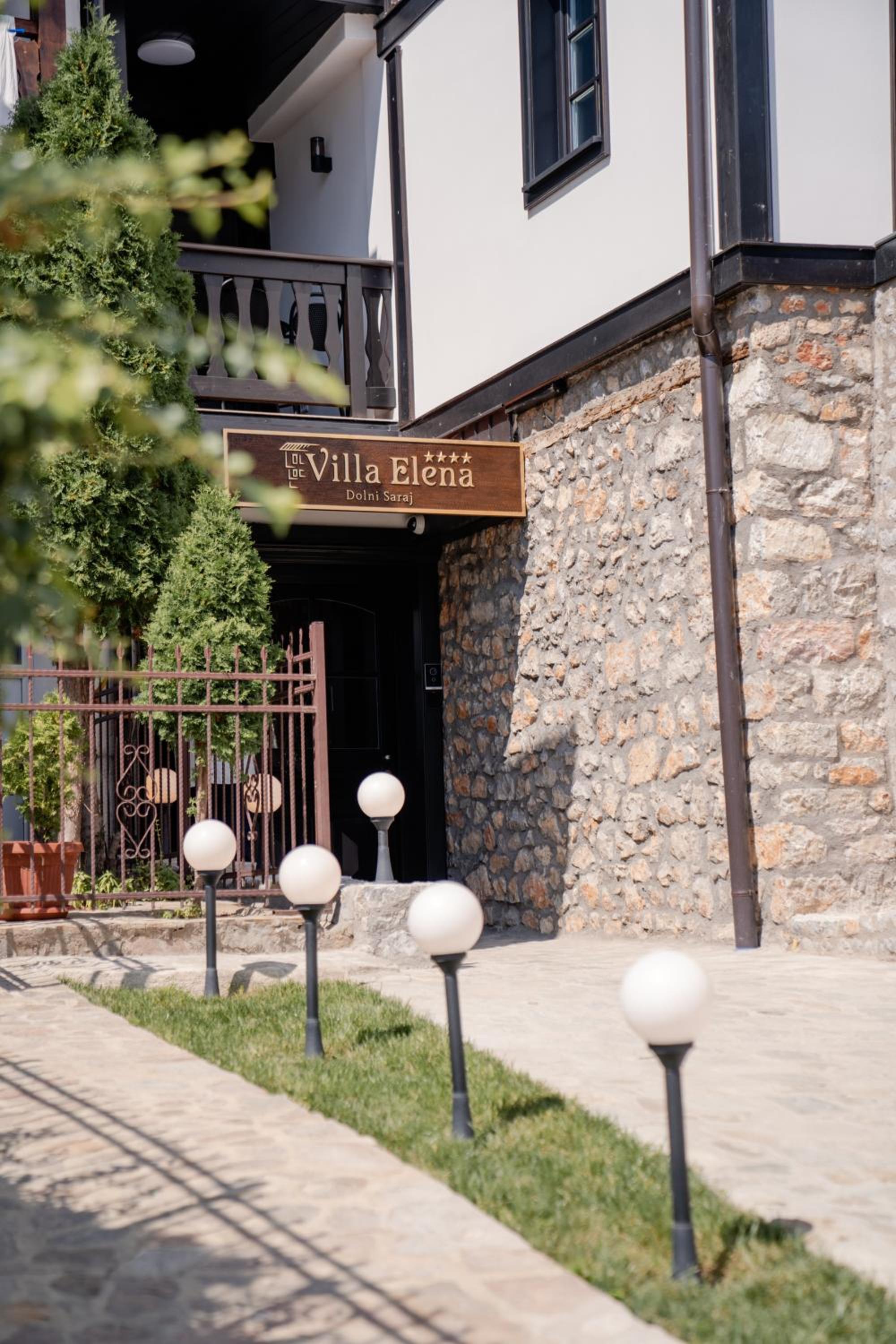 Villa Elena - Dolni Saraj