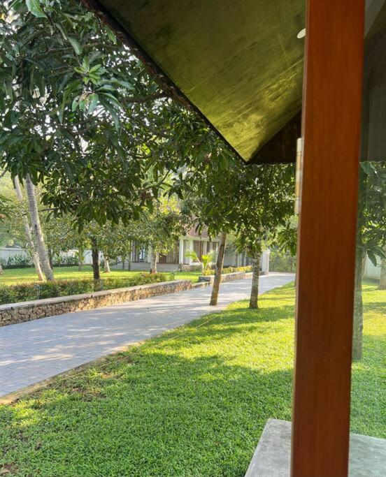 Vazhemadom Homestay