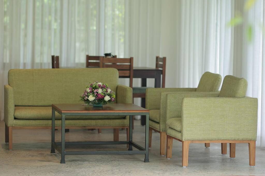 Vazhemadom Homestay