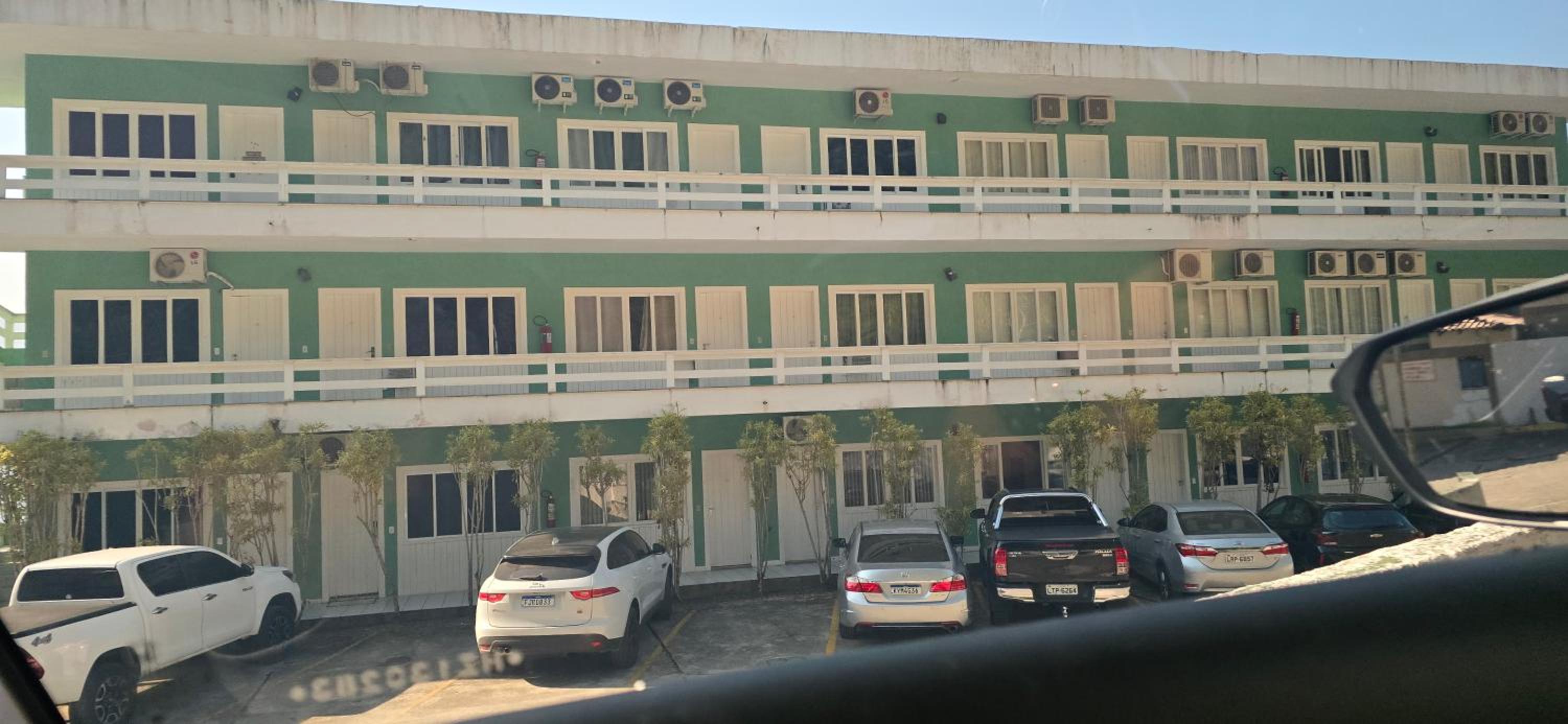 Apartamento Condomínio Aquarius I em Angra