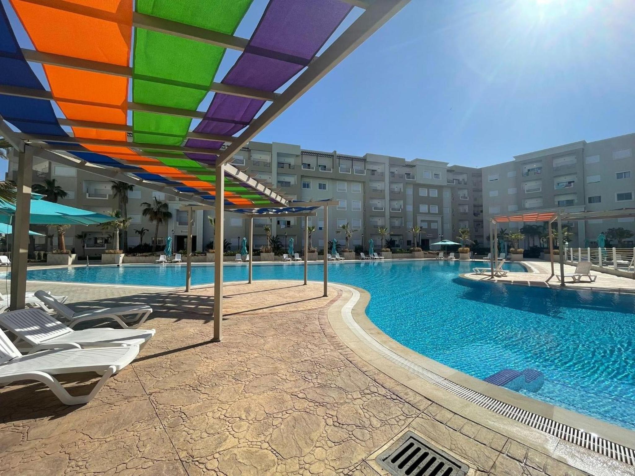 Outstanding Flat with pool and near the beach
