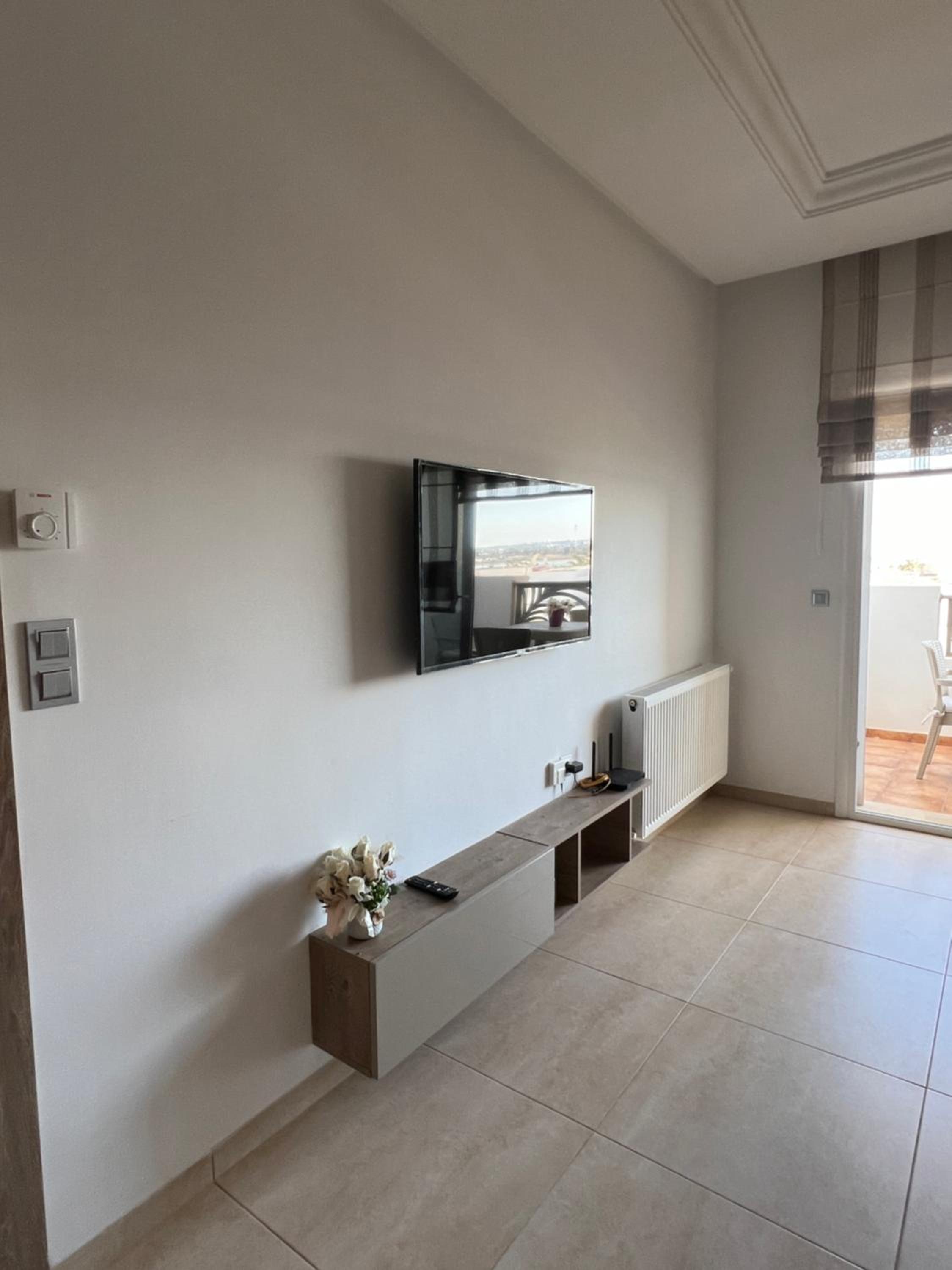 Outstanding Flat with pool and near the beach