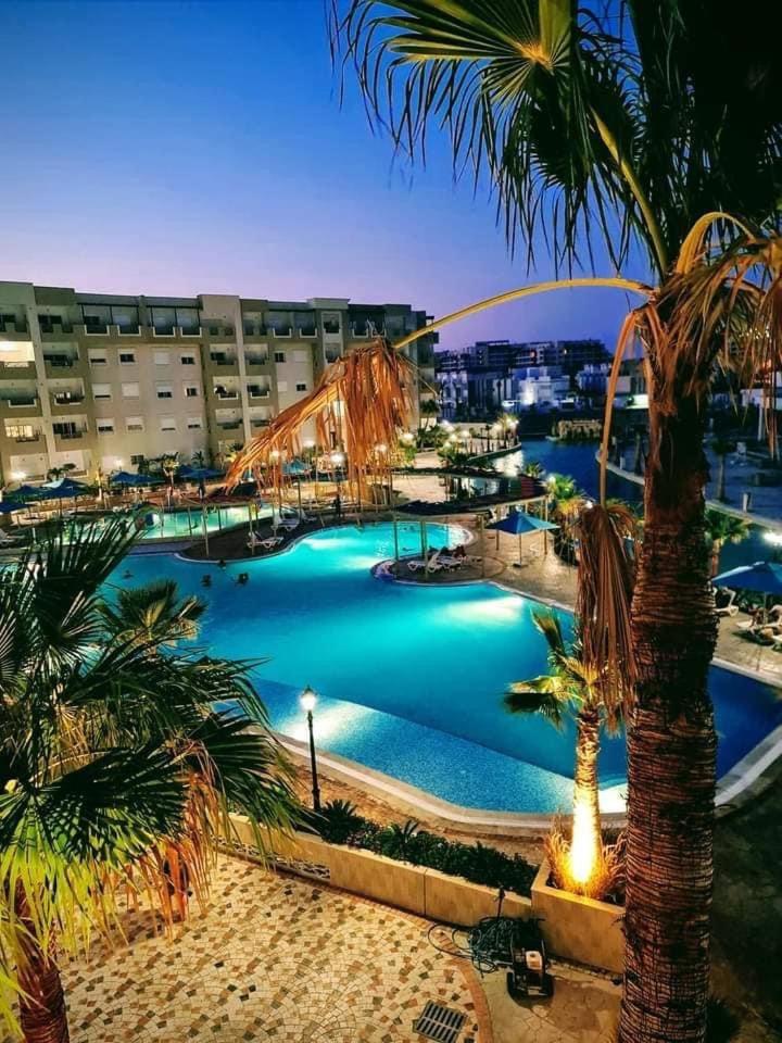 Outstanding Flat with pool and near the beach