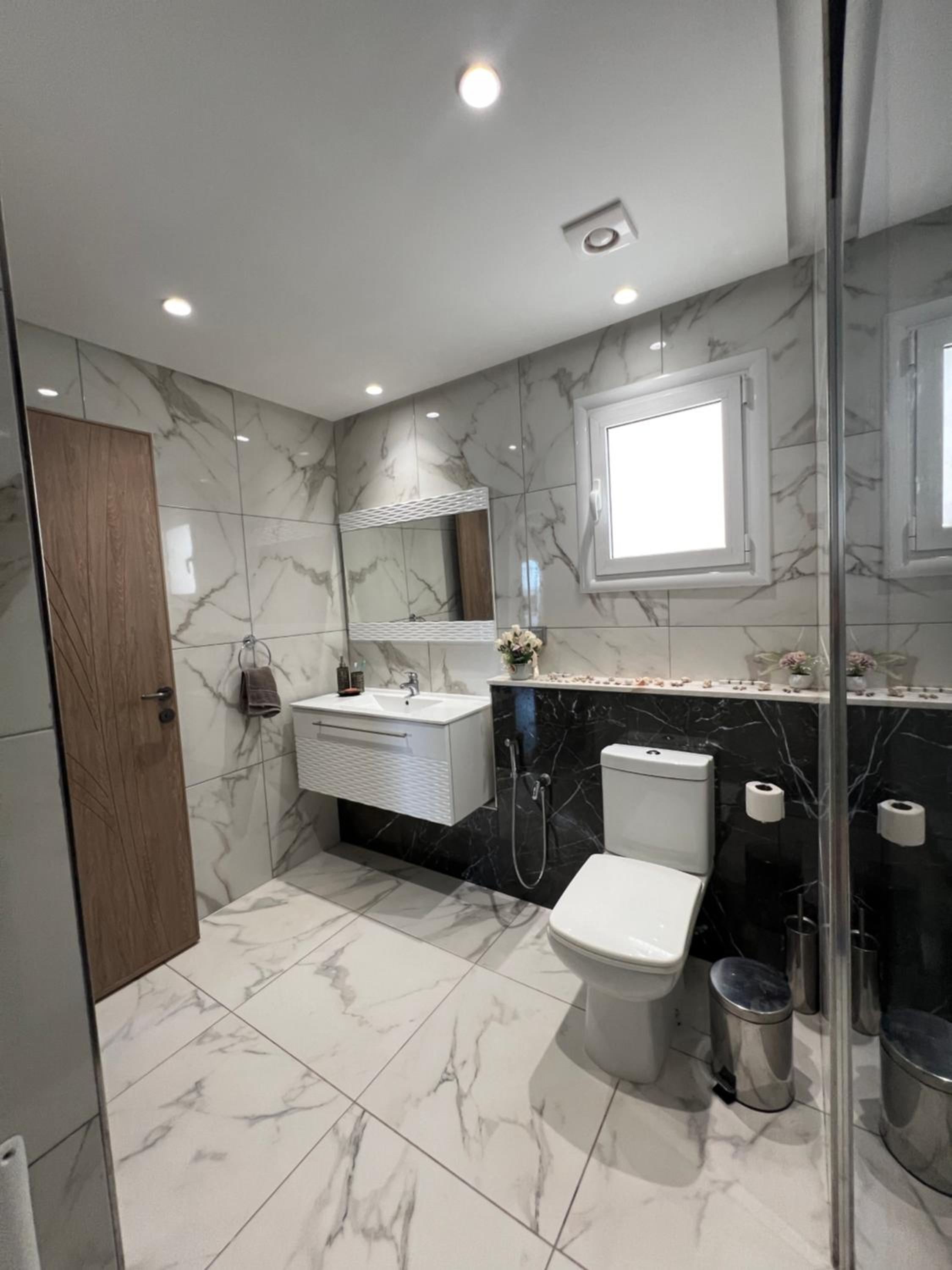 Outstanding Flat with pool and near the beach