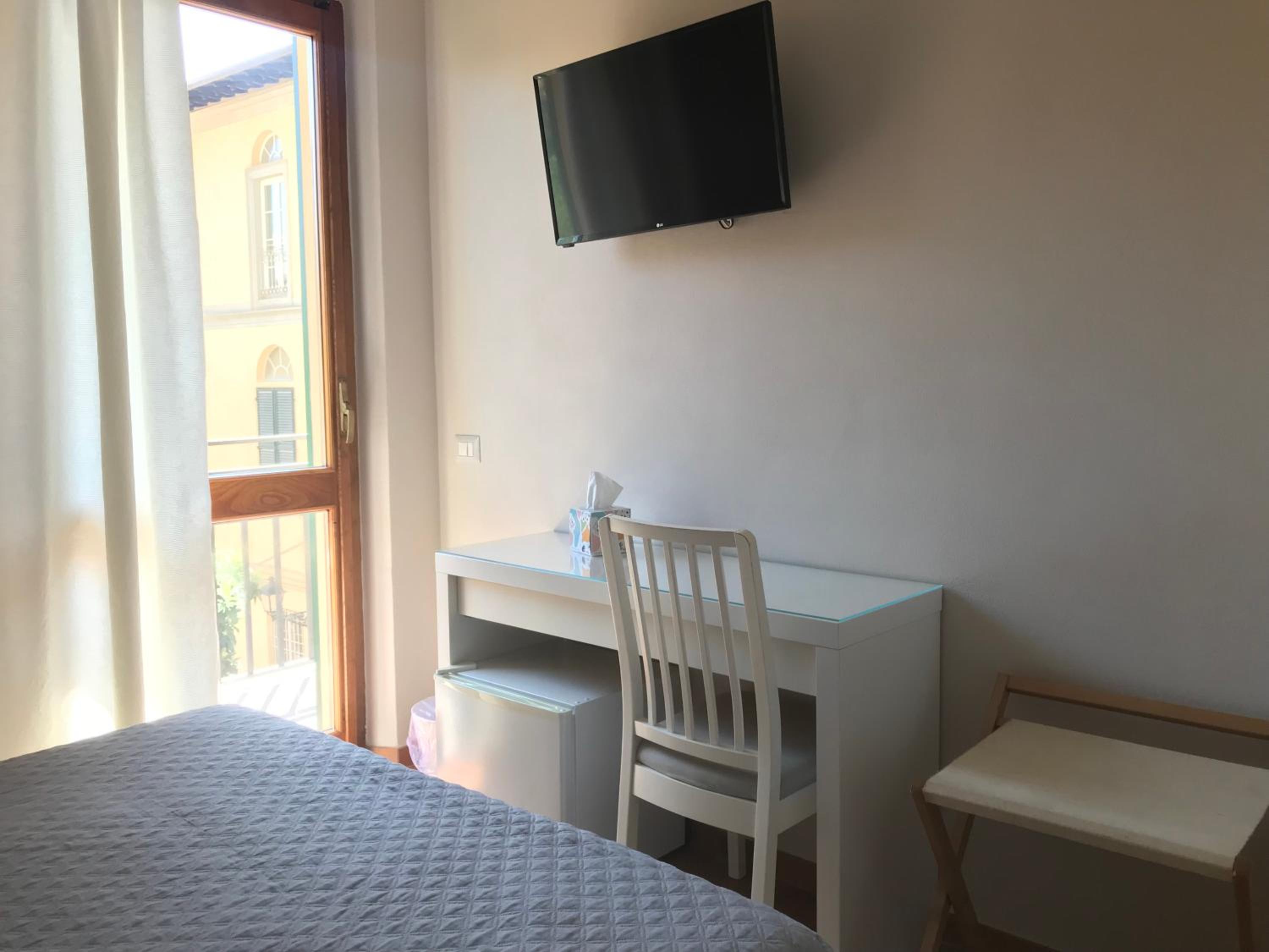 Gialel Pisa Guest House