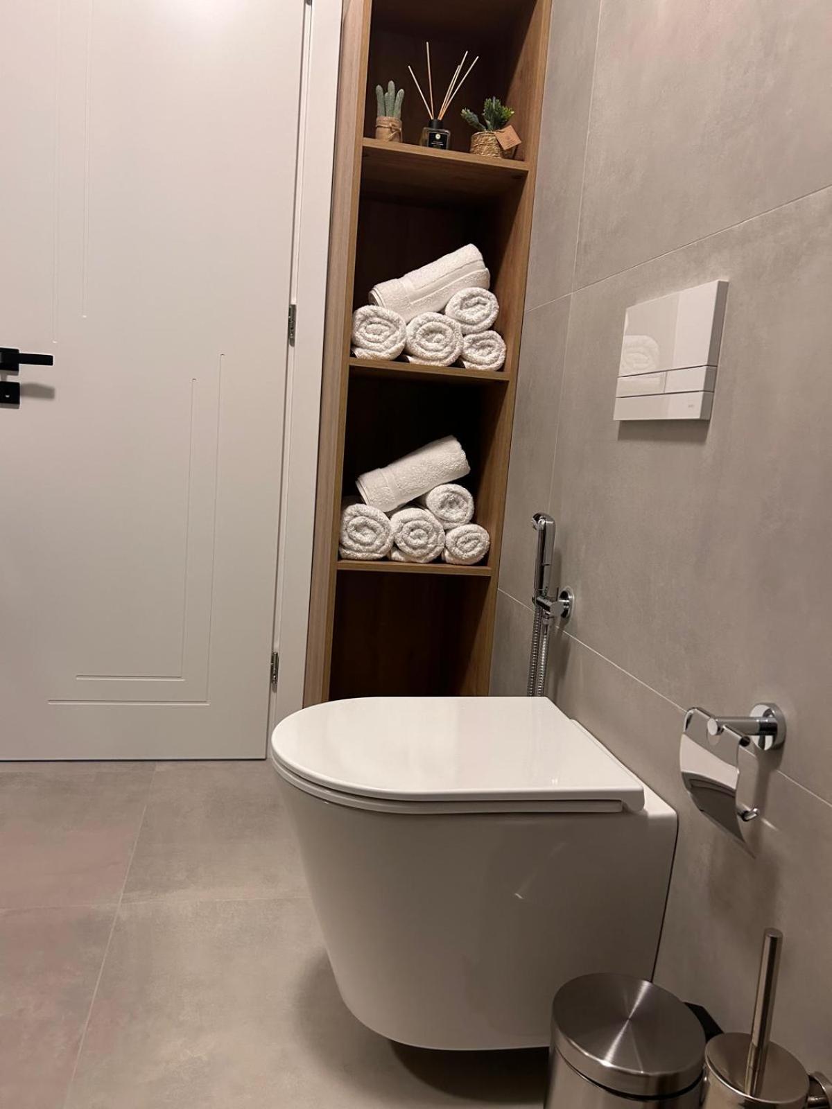 Nushi Apartments