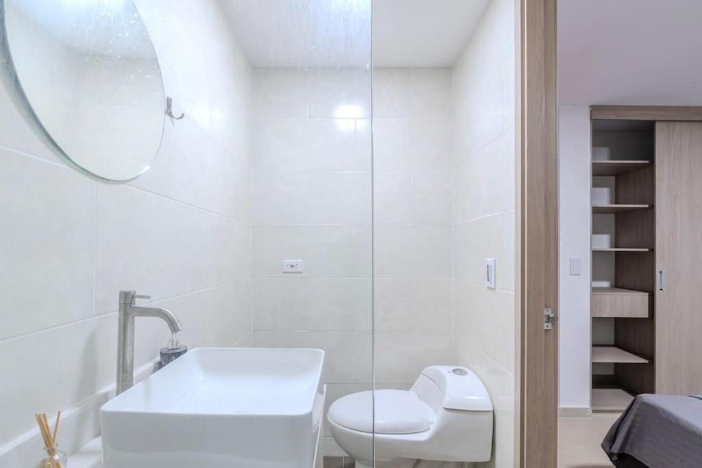 Apartamento en maravilloso Laureles con piscina 801