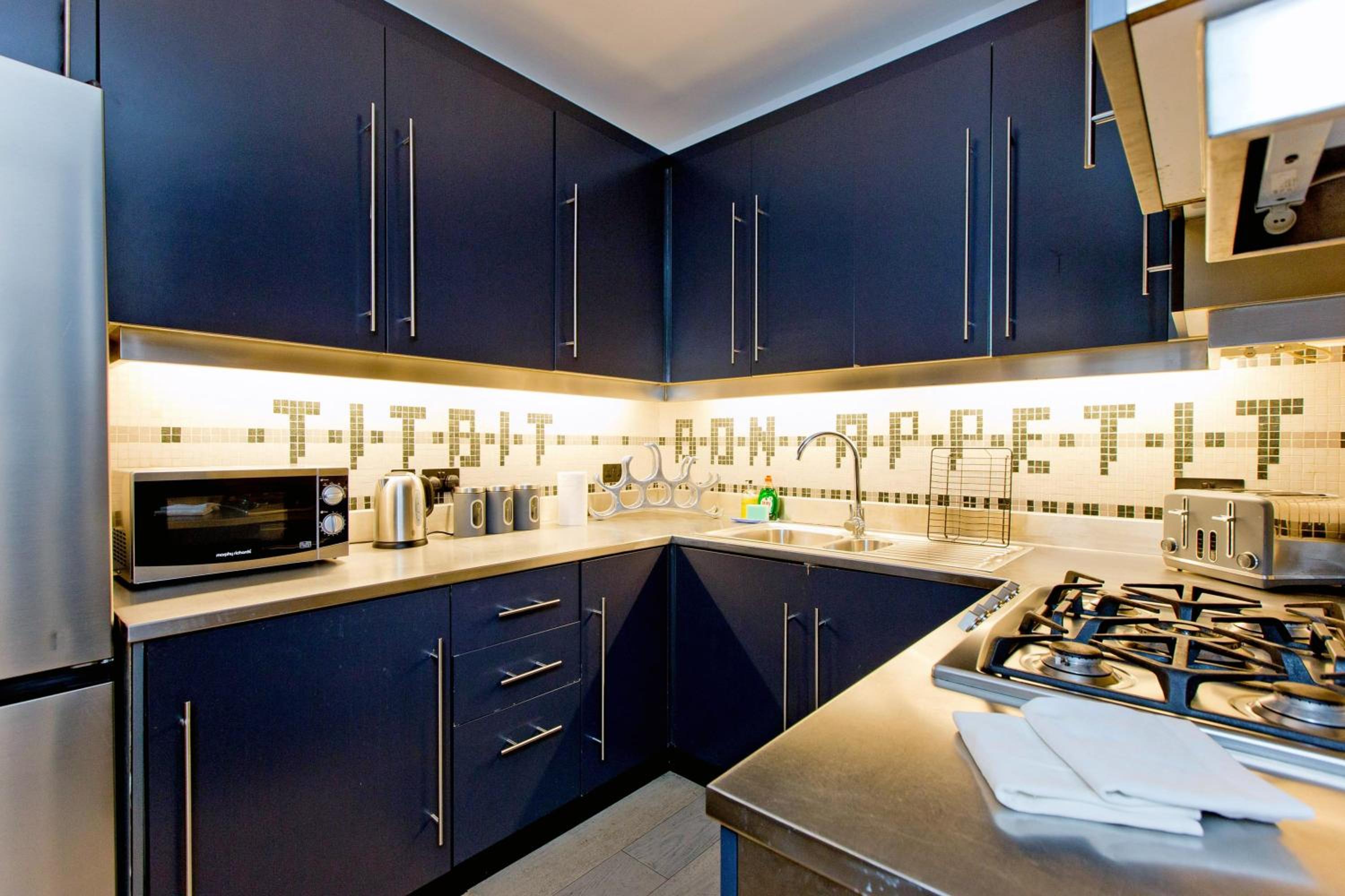 Harrods Hideaway 3 Bedroom Flat