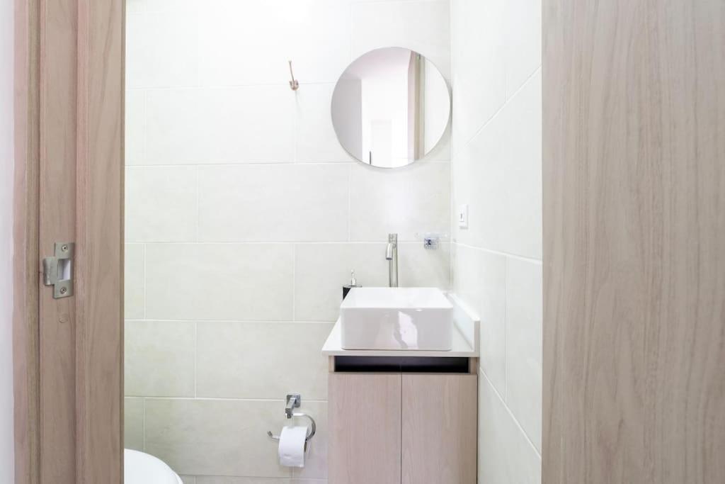 Apartamento en Laureles, con piscina y parquedero 401