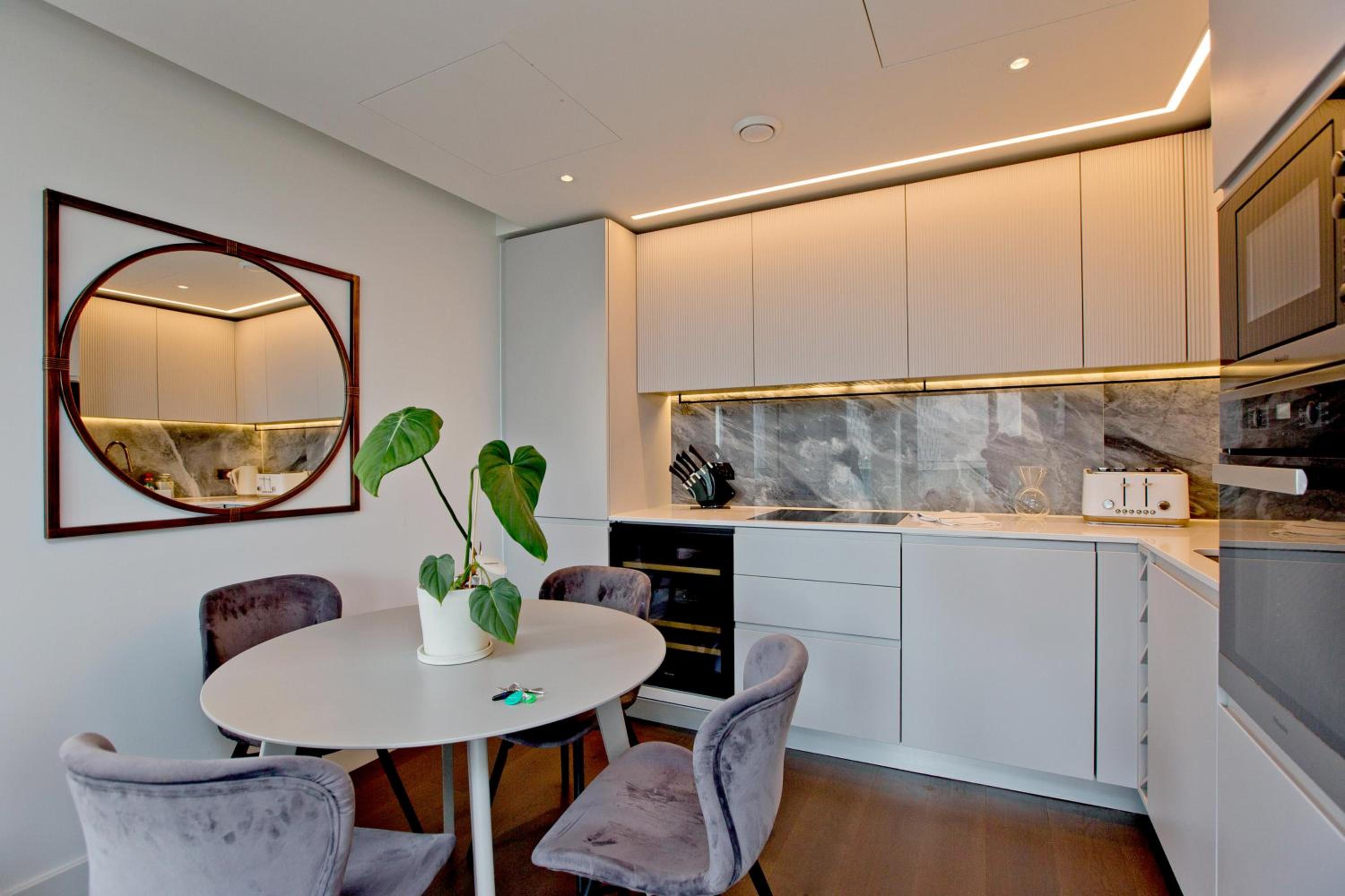 Fabulous Westfield 2 bed