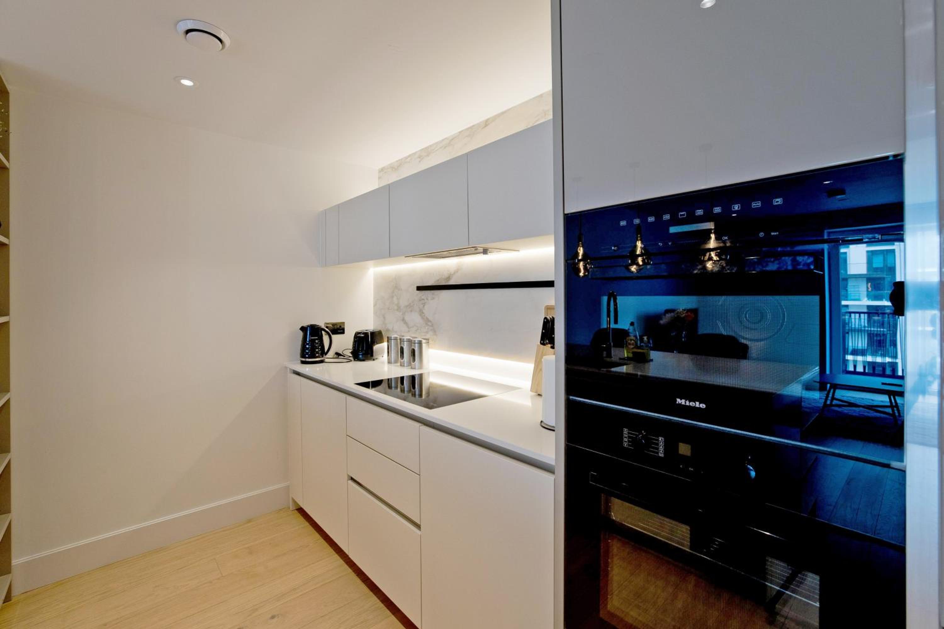 Fabulous Westfield 2 bed