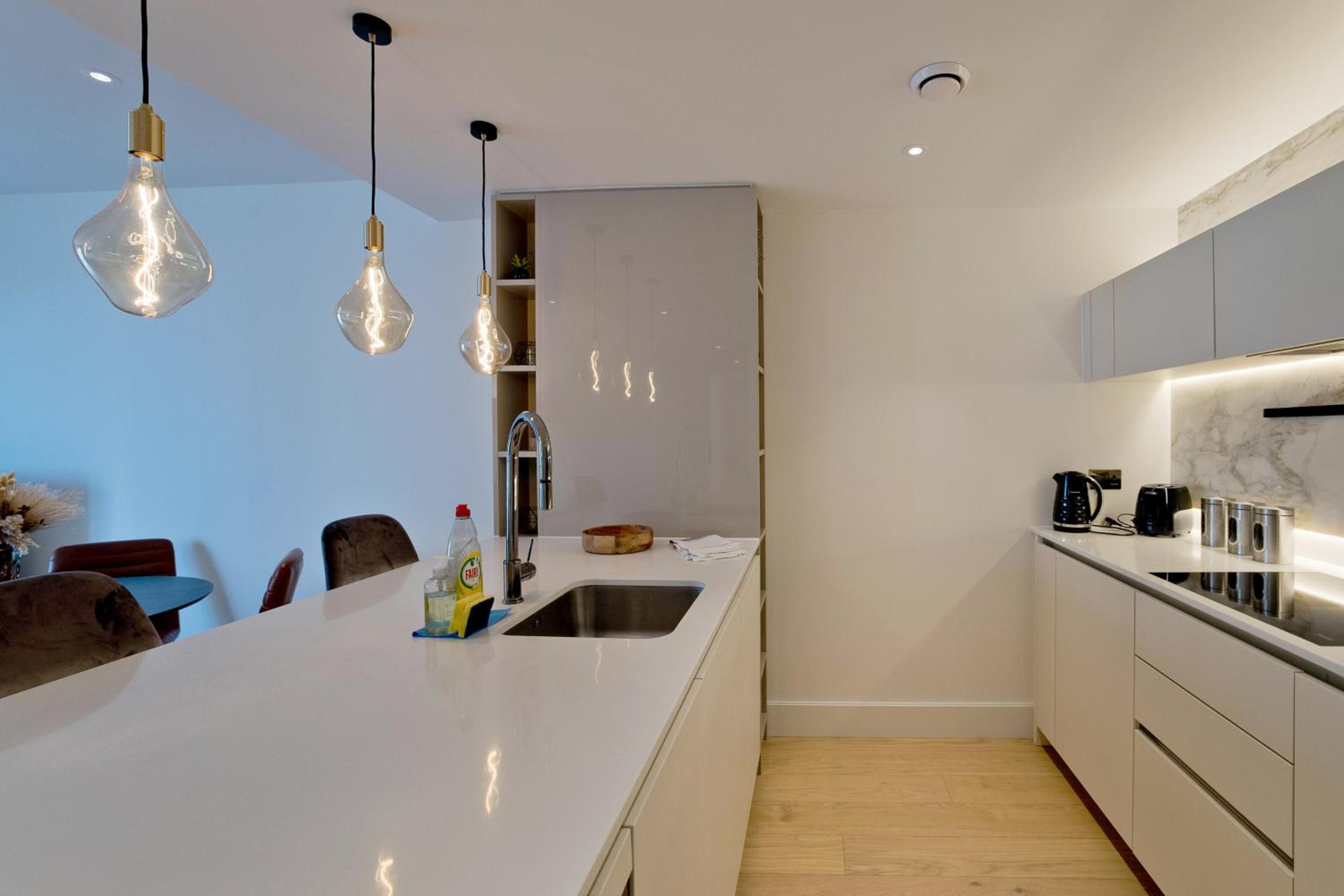 Fabulous Westfield 2 bed