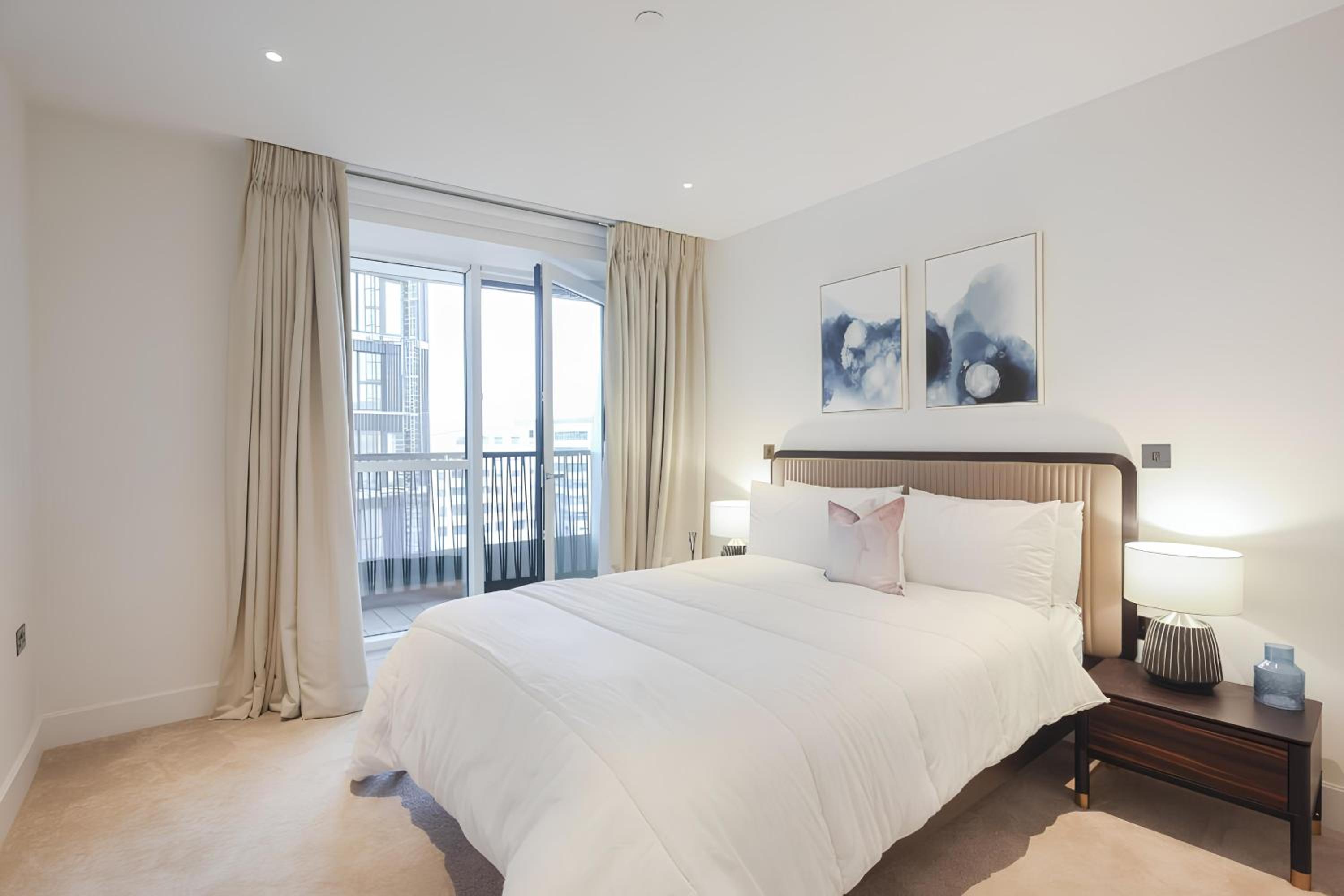 Fabulous Westfield 2 bed