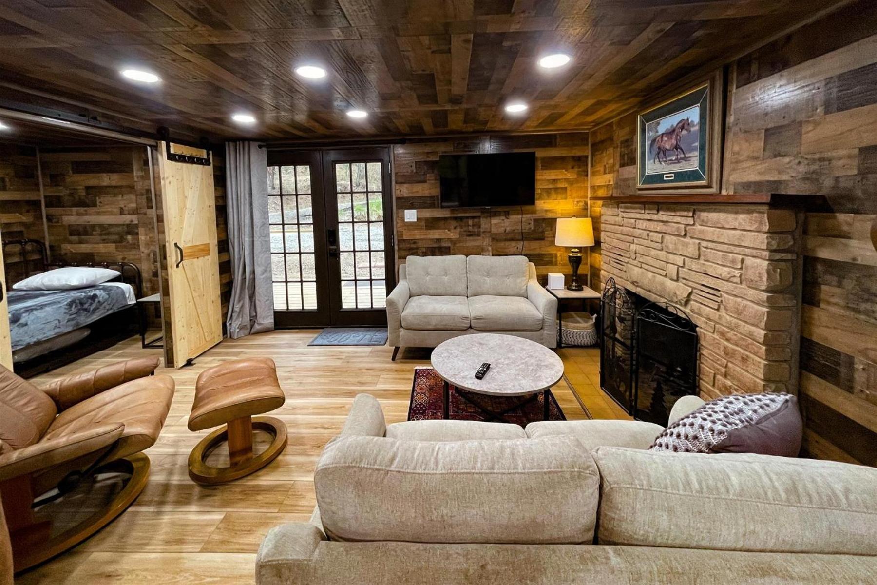 Great Little Cabin!