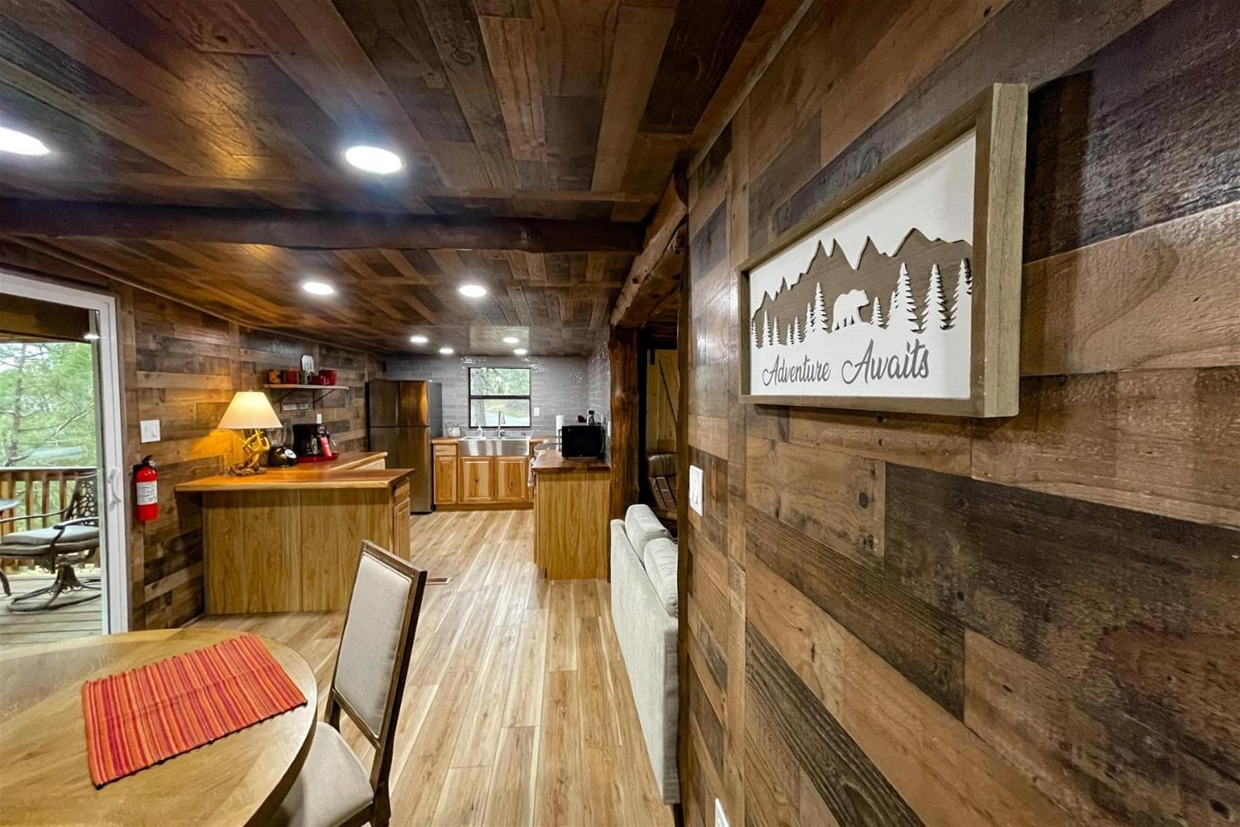 Great Little Cabin!
