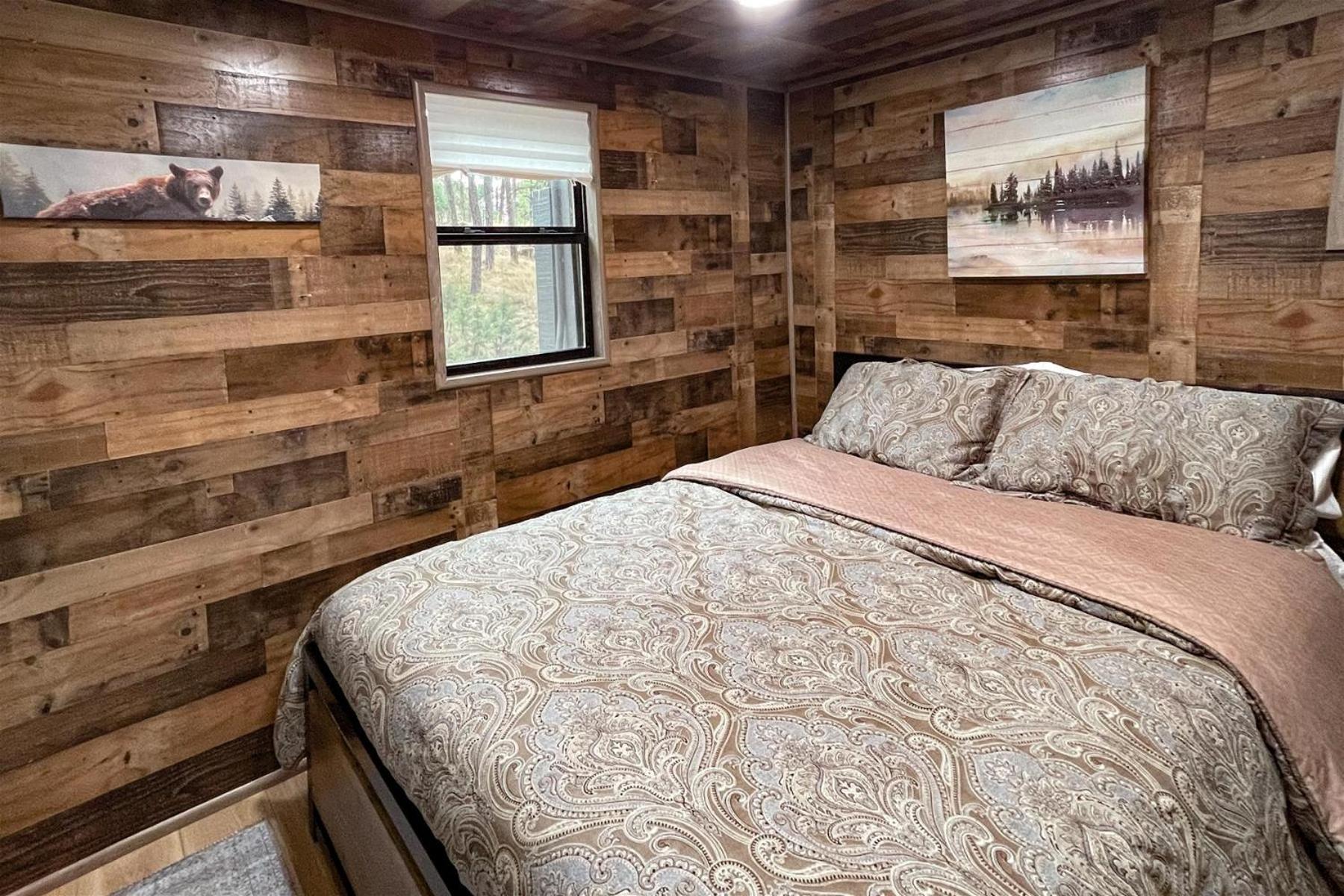 Great Little Cabin!