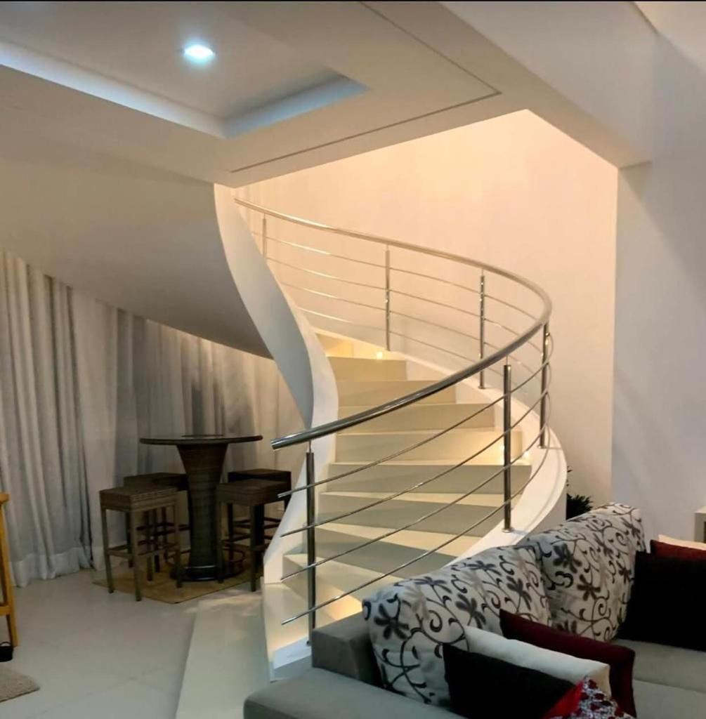 Casa Luxuosa no Condomínio Villaggio Atlântida