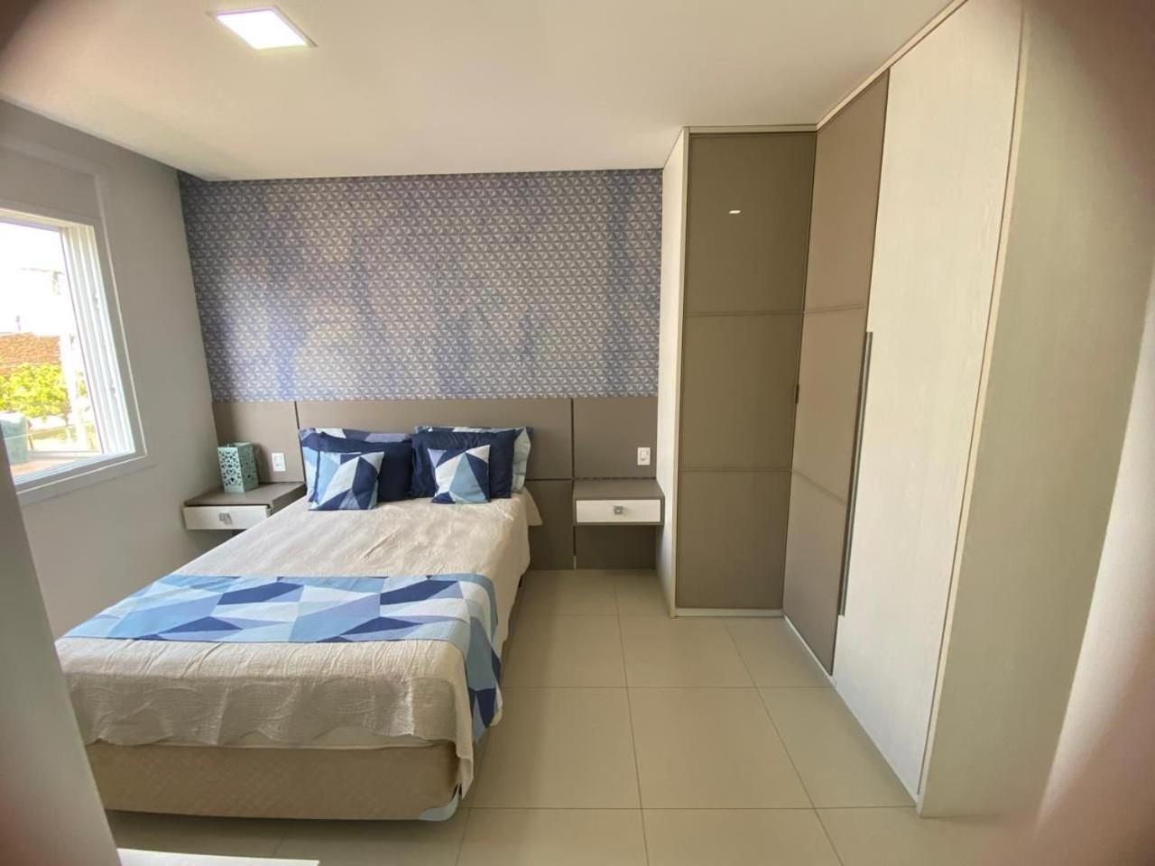 Casa Luxuosa no Condomínio Villaggio Atlântida