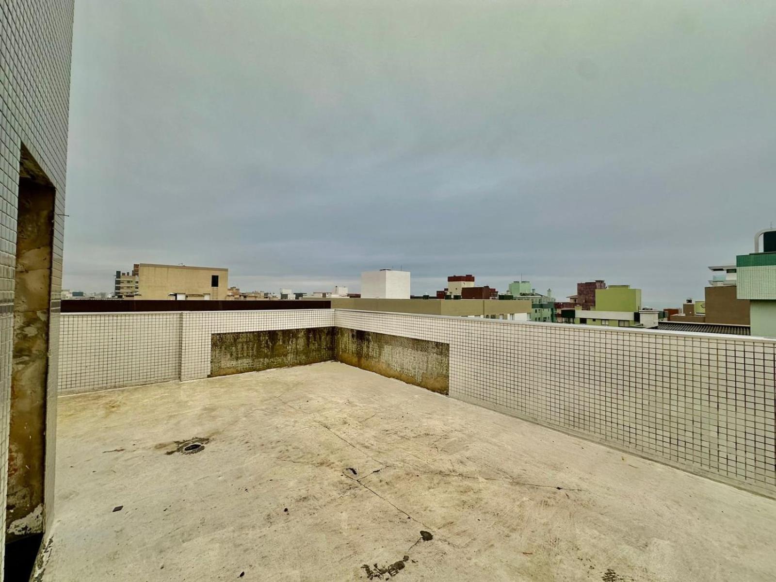 Apartamento Luxuoso de 2 Dormitórios