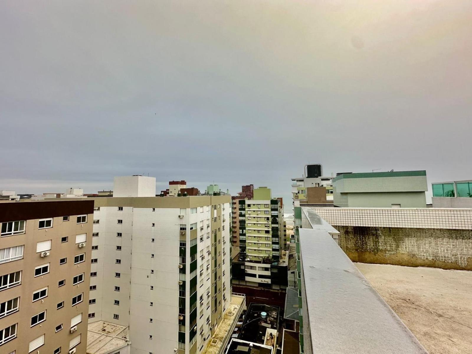 Apartamento Luxuoso de 2 Dormitórios