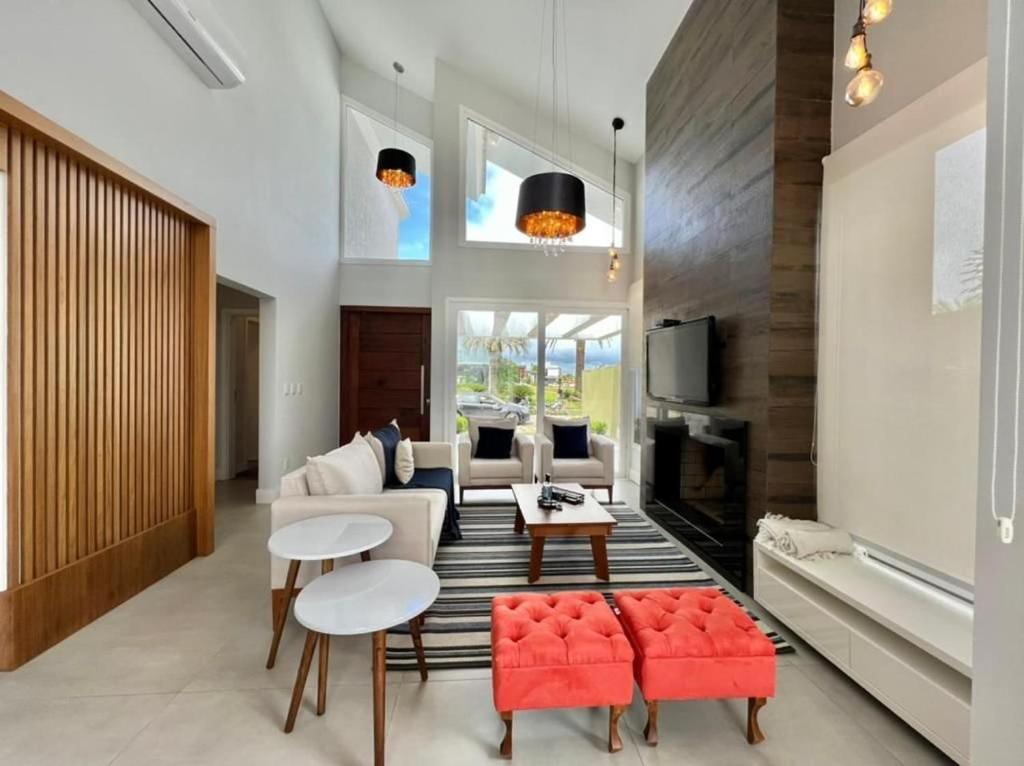 Casa Luxuosa no Condomínio Ilhas Resort