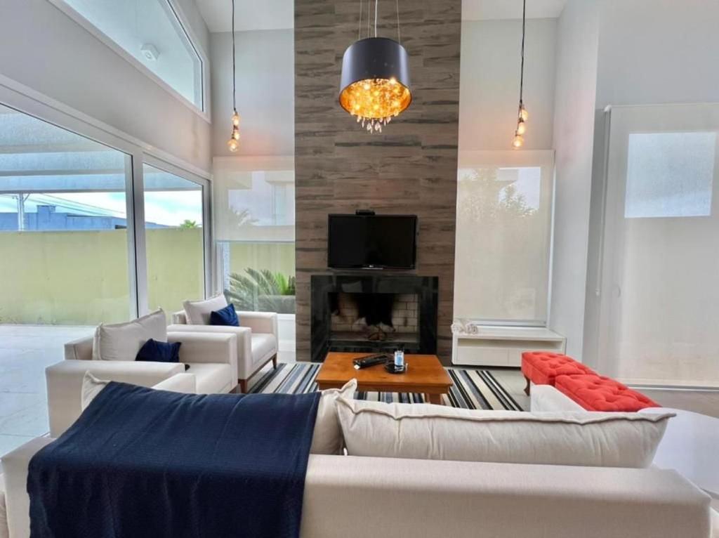 Casa Luxuosa no Condomínio Ilhas Resort