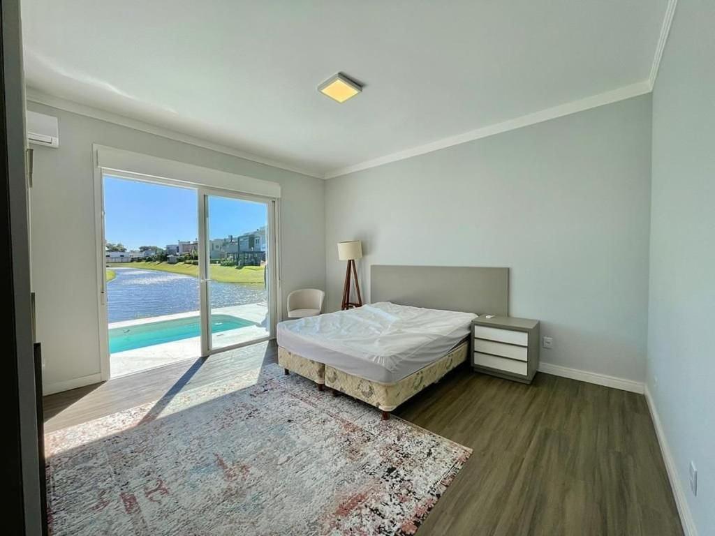 Casa Luxuosa no Condomínio Ilhas Resort
