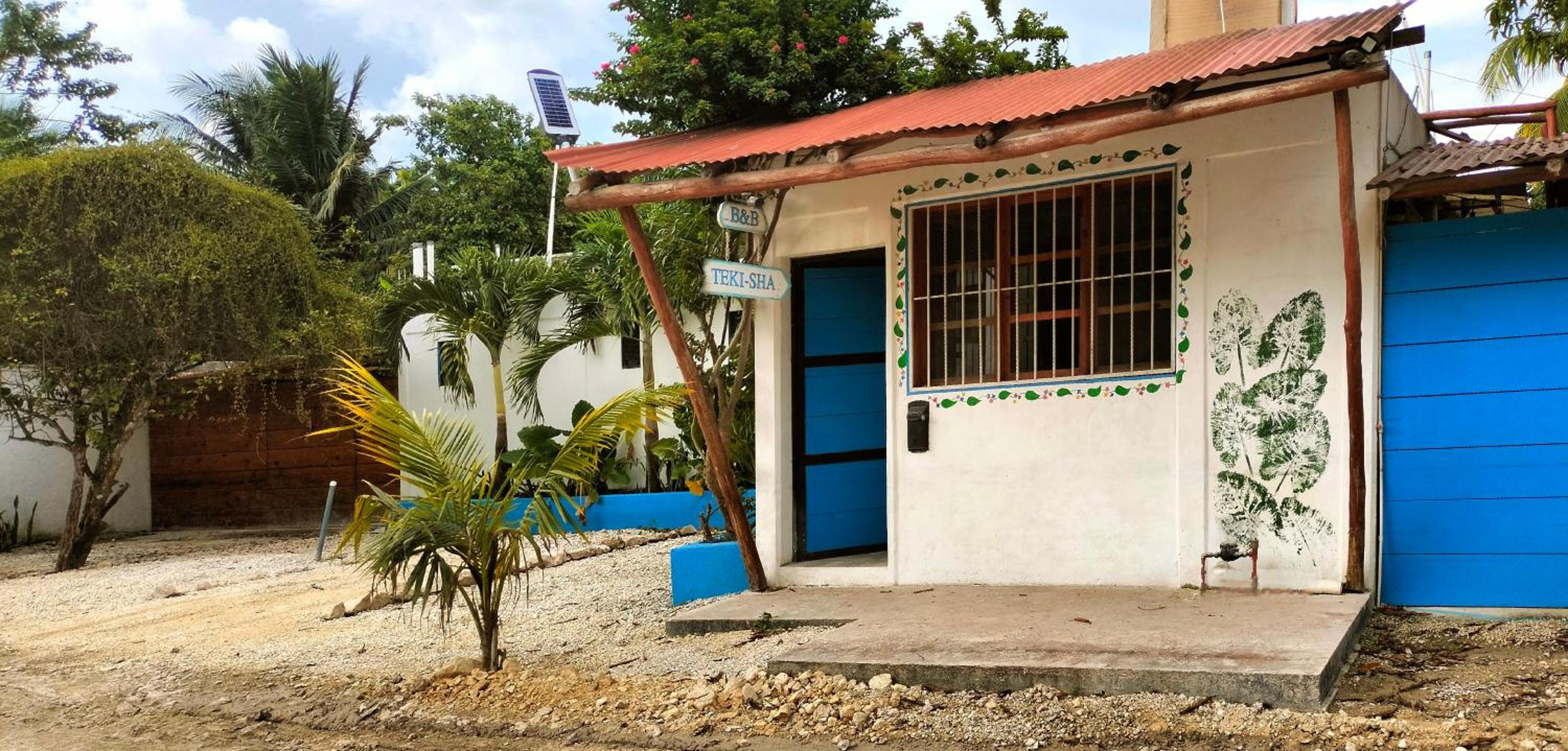 teki-sha home&suites