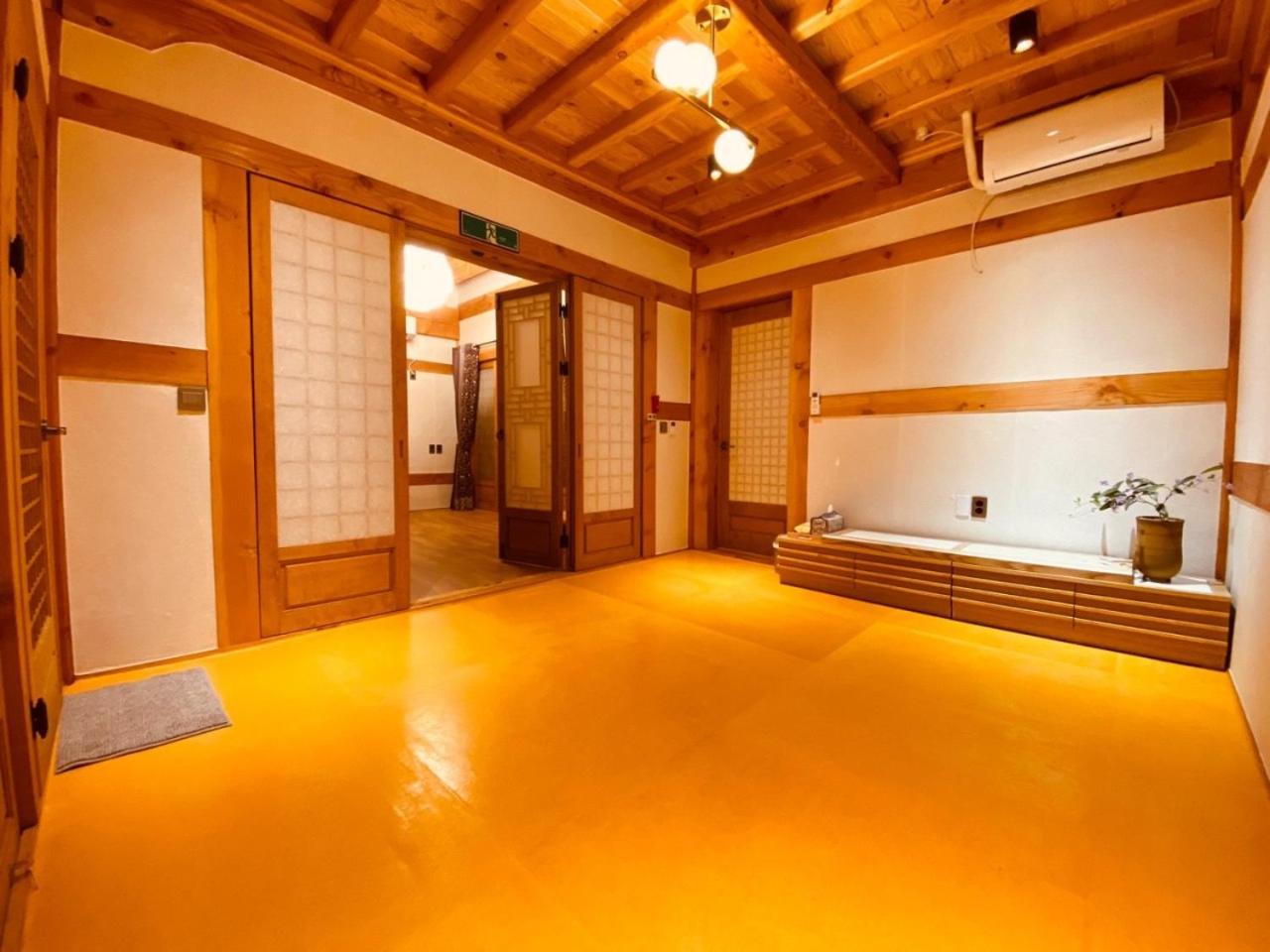 Hanok Moonstay