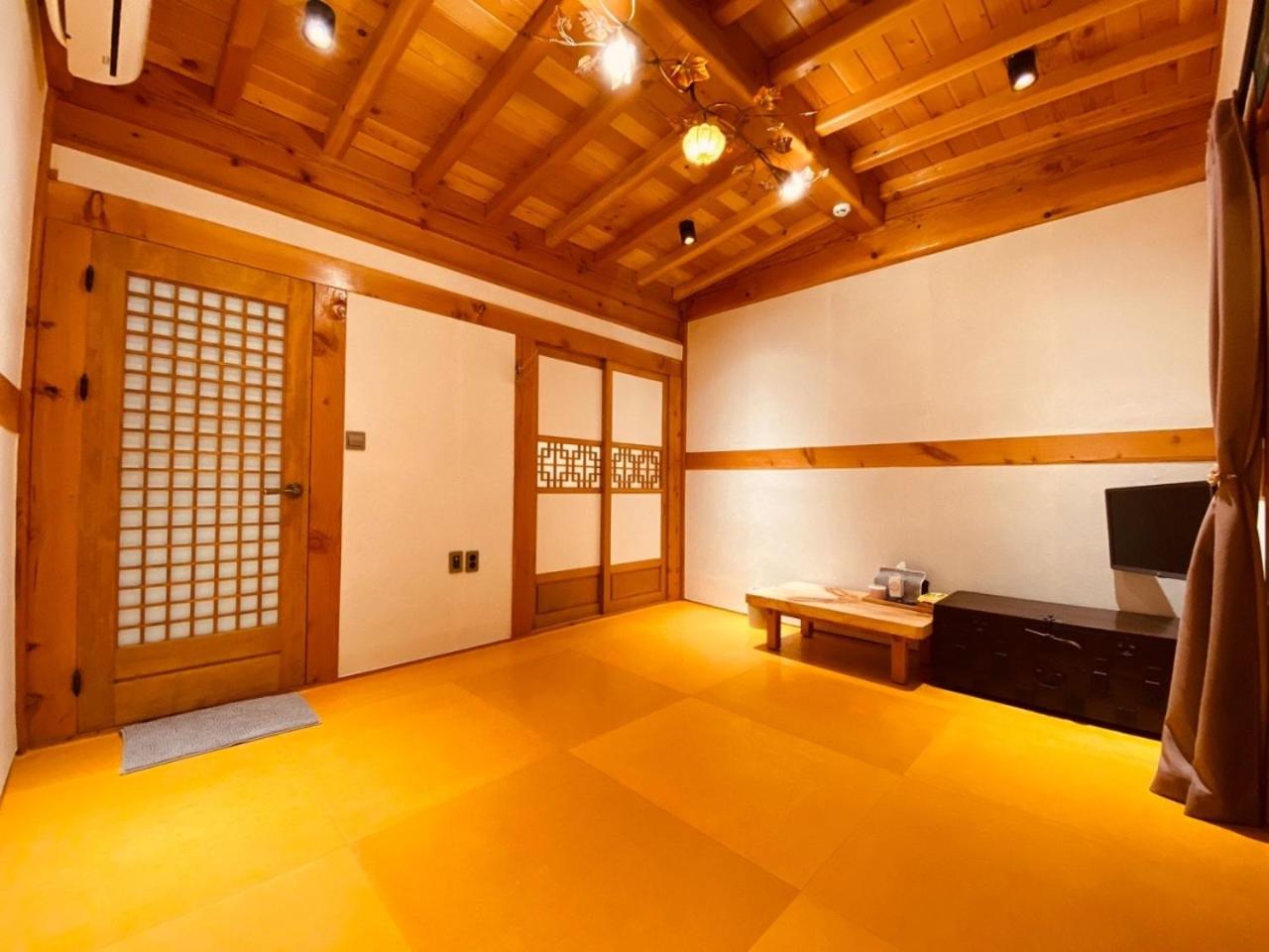 Hanok Moonstay