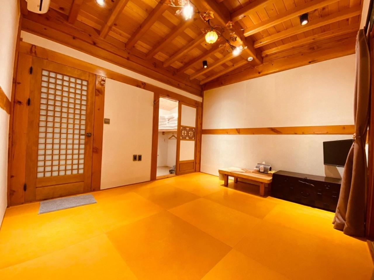 Hanok Moonstay