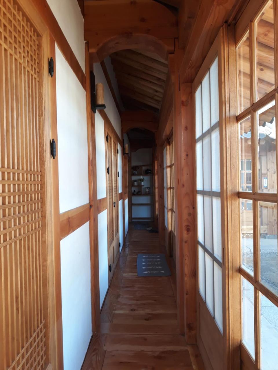 Hanok Moonstay