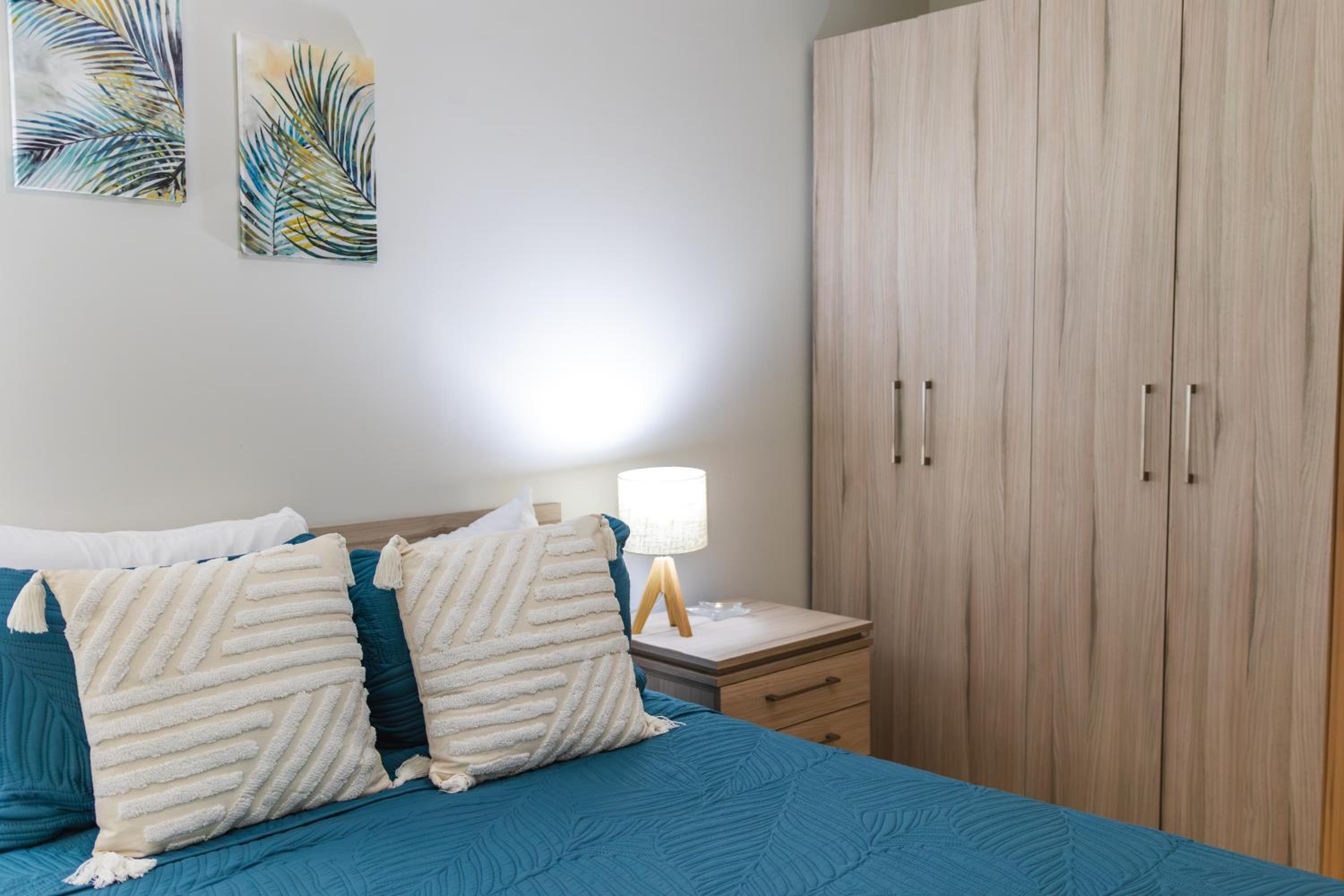 Beach Dreaming Second Floor Condo With Rooftop