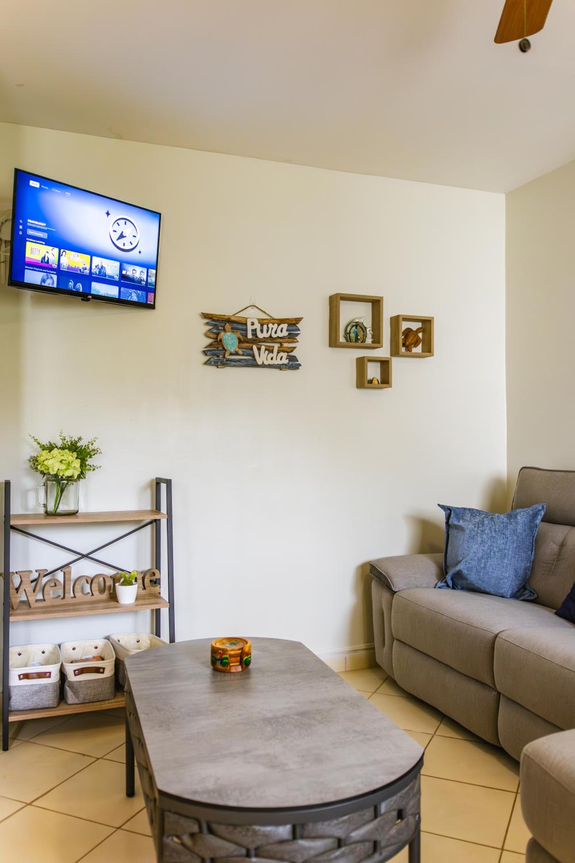 Beach Dreaming Second Floor Condo With Rooftop